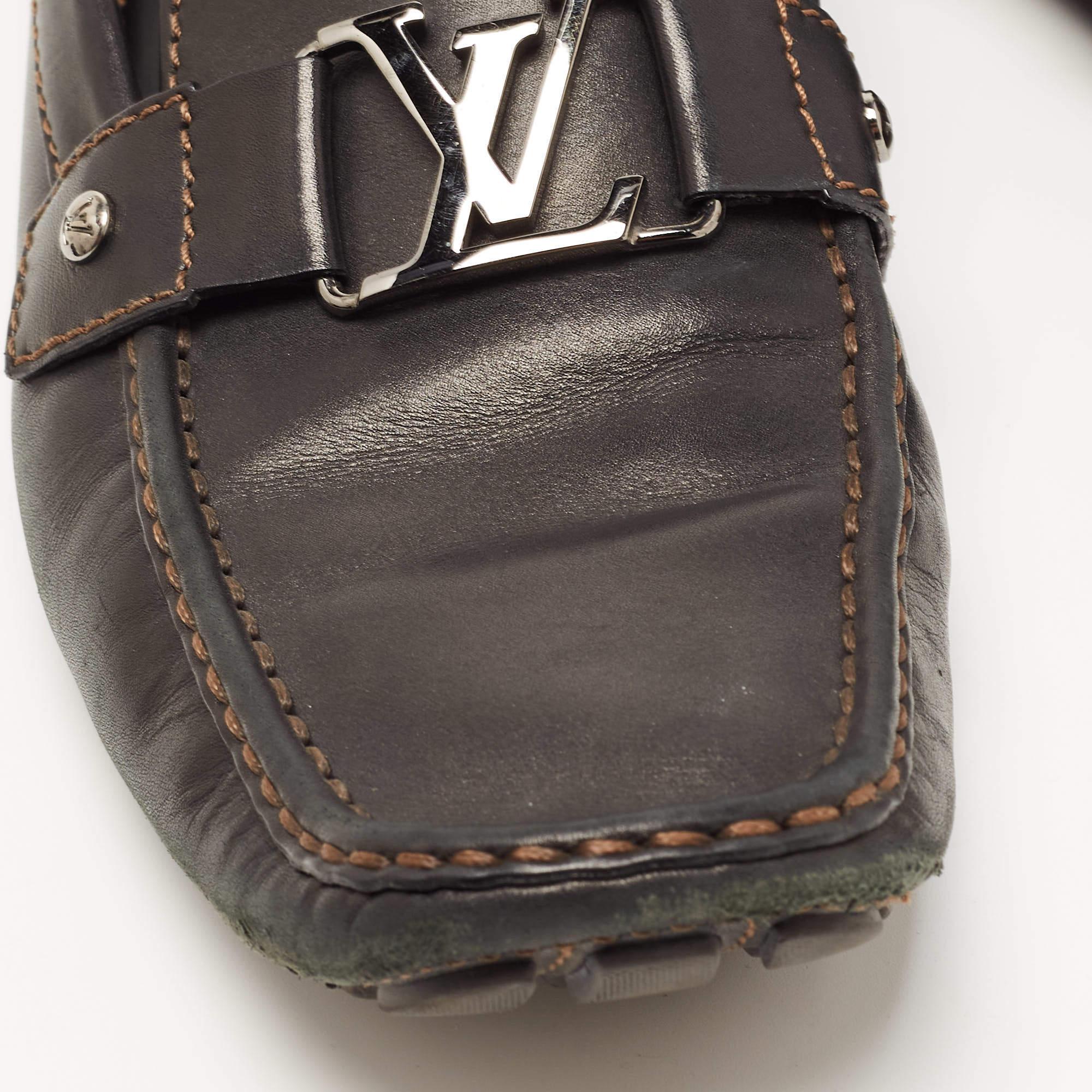 Louis Vuitton Black Leather Monte Carlo Loafers Size 44.5 In Good Condition For Sale In Dubai, Al Qouz 2