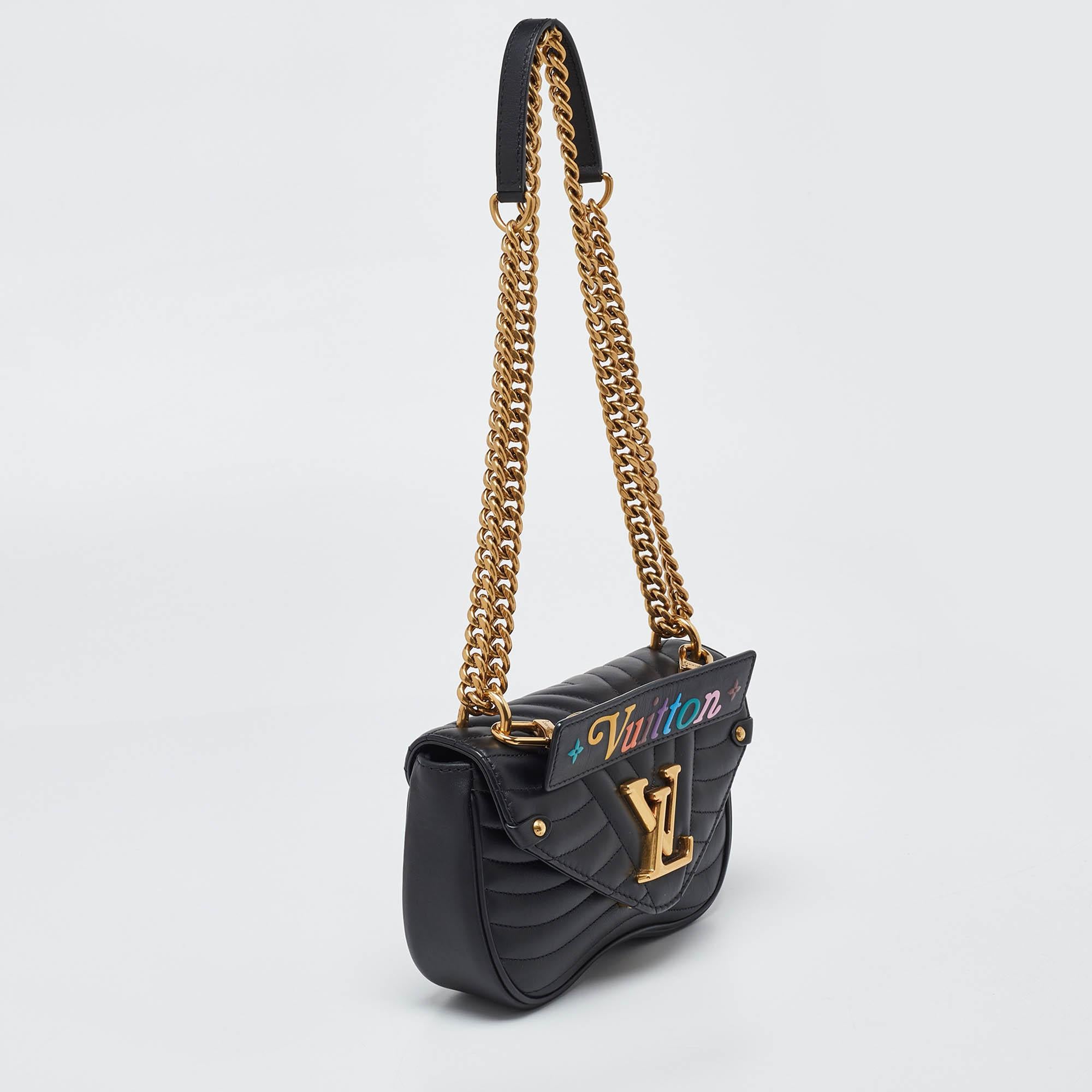 Louis Vuitton Black Leather New Wave Chain PM Bag In Excellent Condition In Dubai, Al Qouz 2