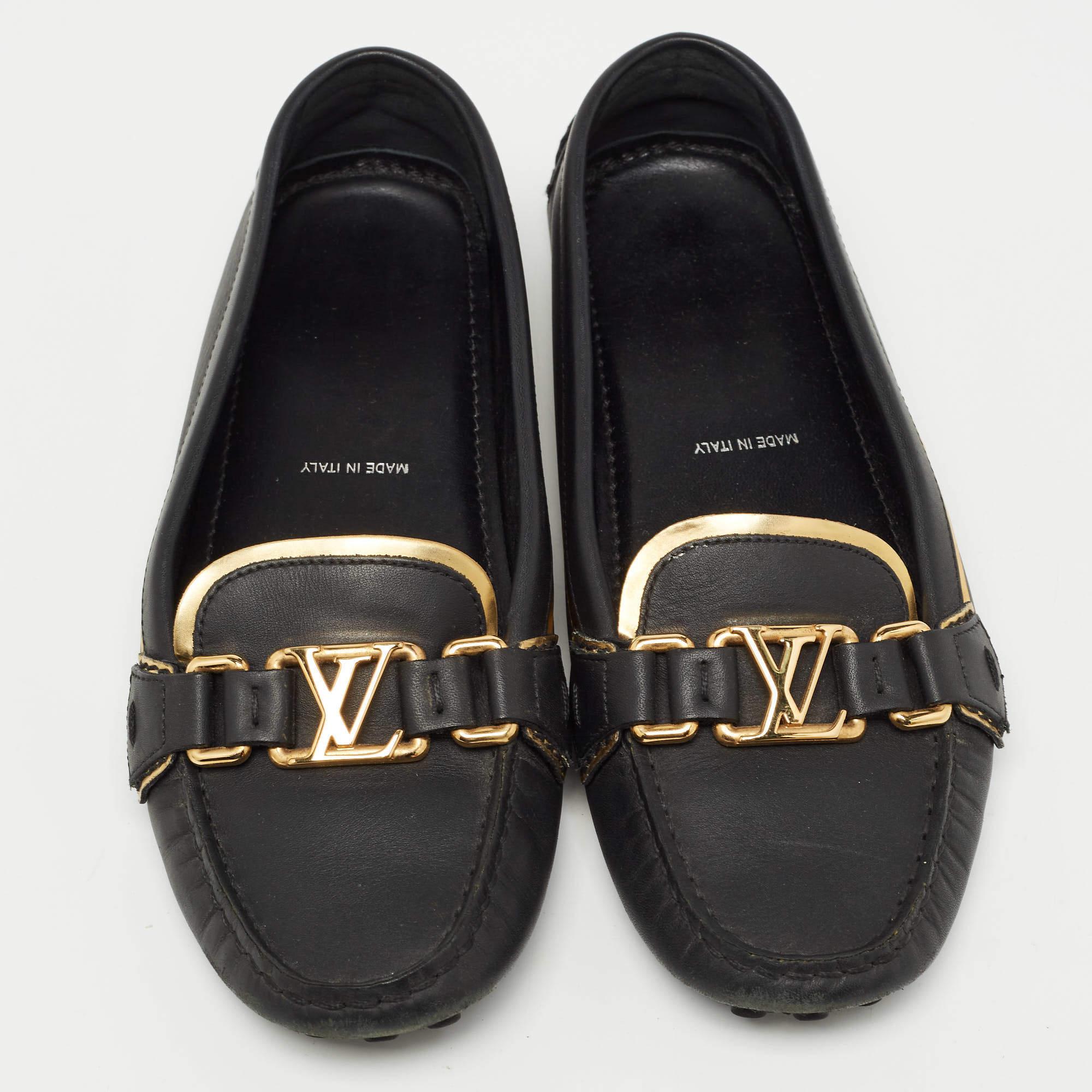 Louis Vuitton Black Leather Oxford Logo Detail Loafers Size 36.5 In Good Condition For Sale In Dubai, Al Qouz 2