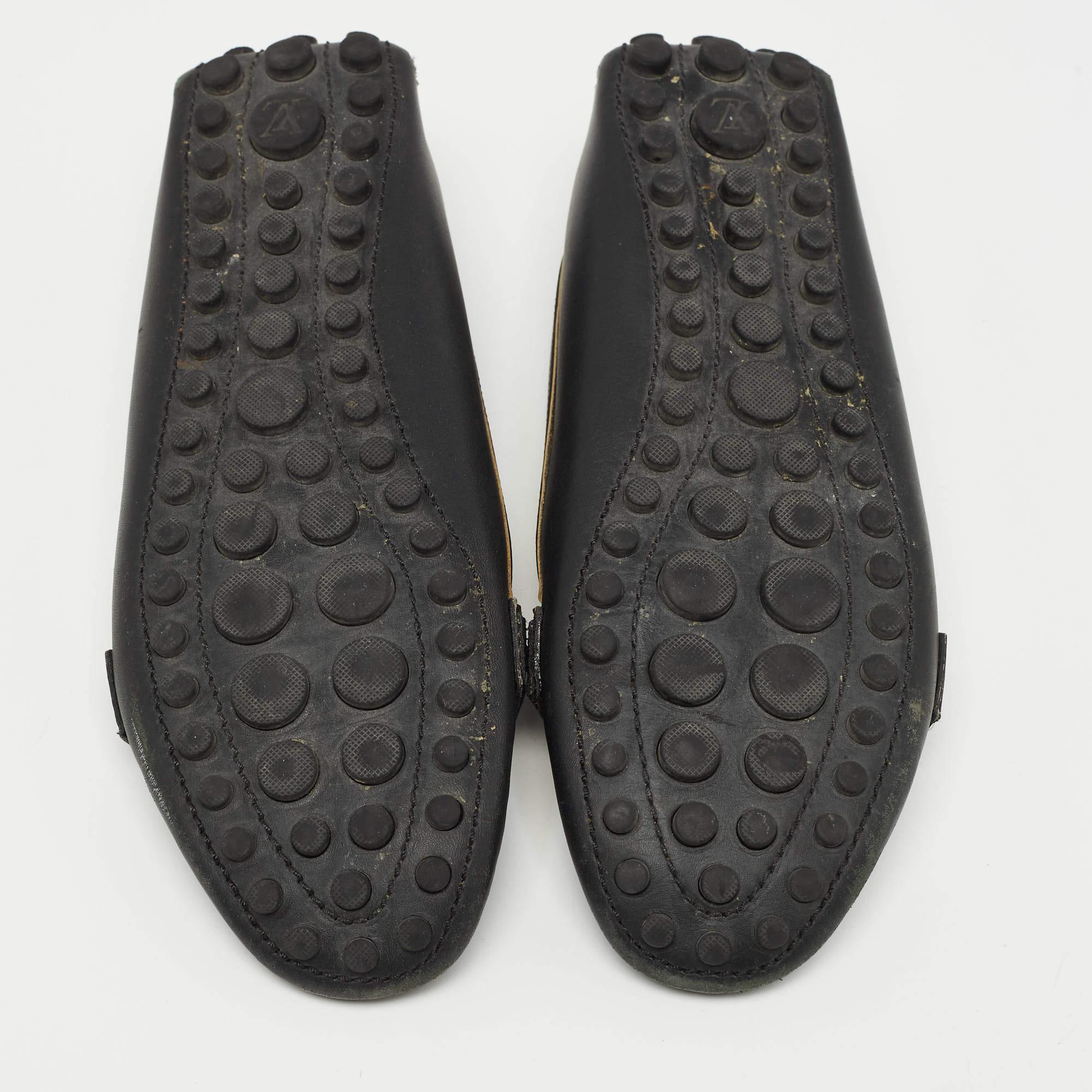 Louis Vuitton Loafers aus schwarzem Leder mit Oxford-Logo-Detail aus Leder, Größe 36,5 Damen im Angebot