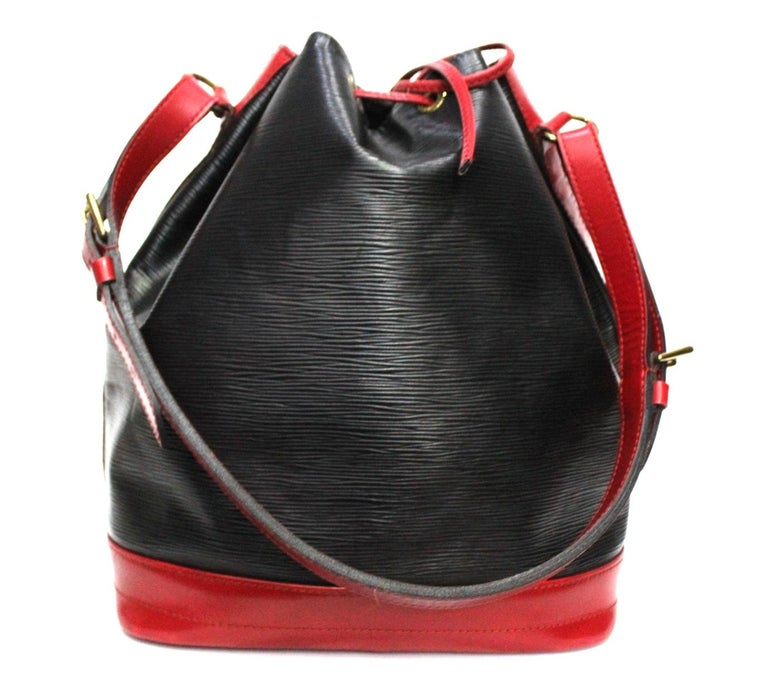 Louis Vuitton Black Leather Petit Bag For Sale at