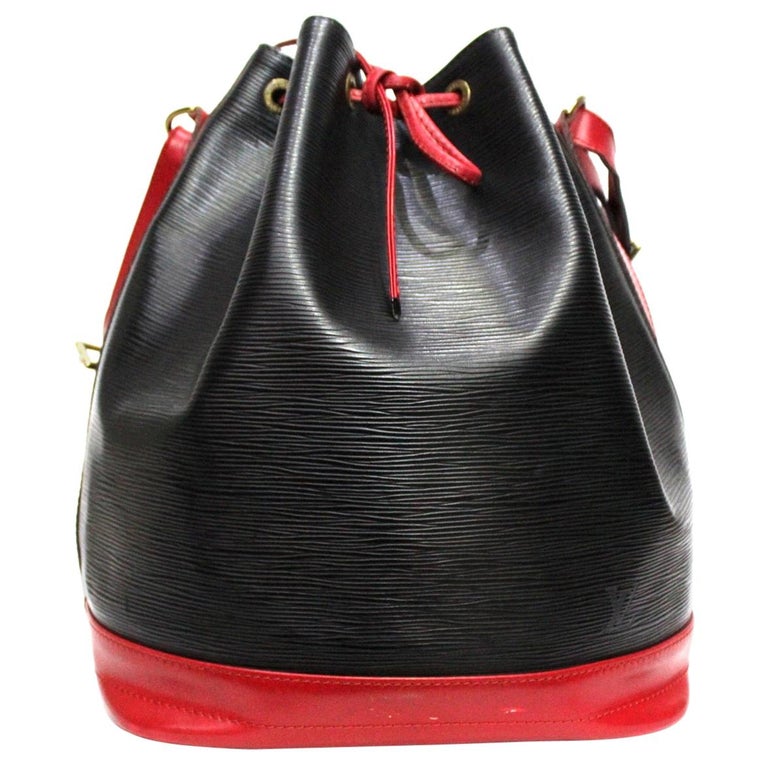 Louis Vuitton Black Leather Petit Noe Bag For Sale at 1stdibs