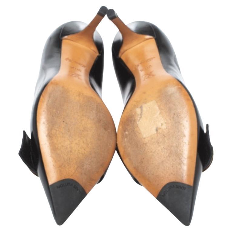 Schwarze Louis Vuitton-Pumps aus Leder mit spitzer Zehe Größe 36.5 im Angebot 4
