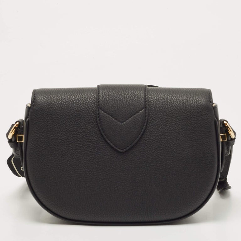 Louis Vuitton LV Pont 9 Soft Bag Leather MM at 1stDibs