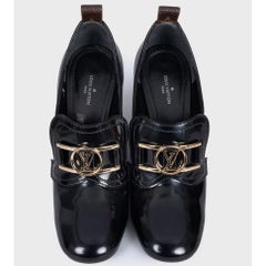 Louis Vuitton Black Leather Pumps Sculpted Heel Sz. 38