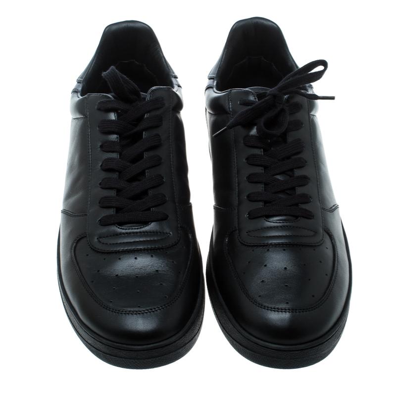 These fabulous sneakers from Louis Vuitton are perfect for the modern man! The black sneakers are crafted from leather and feature round toes, lace-ups on the vamps, comfortable insoles and tough rubber soles. Grab them right away!

Includes: