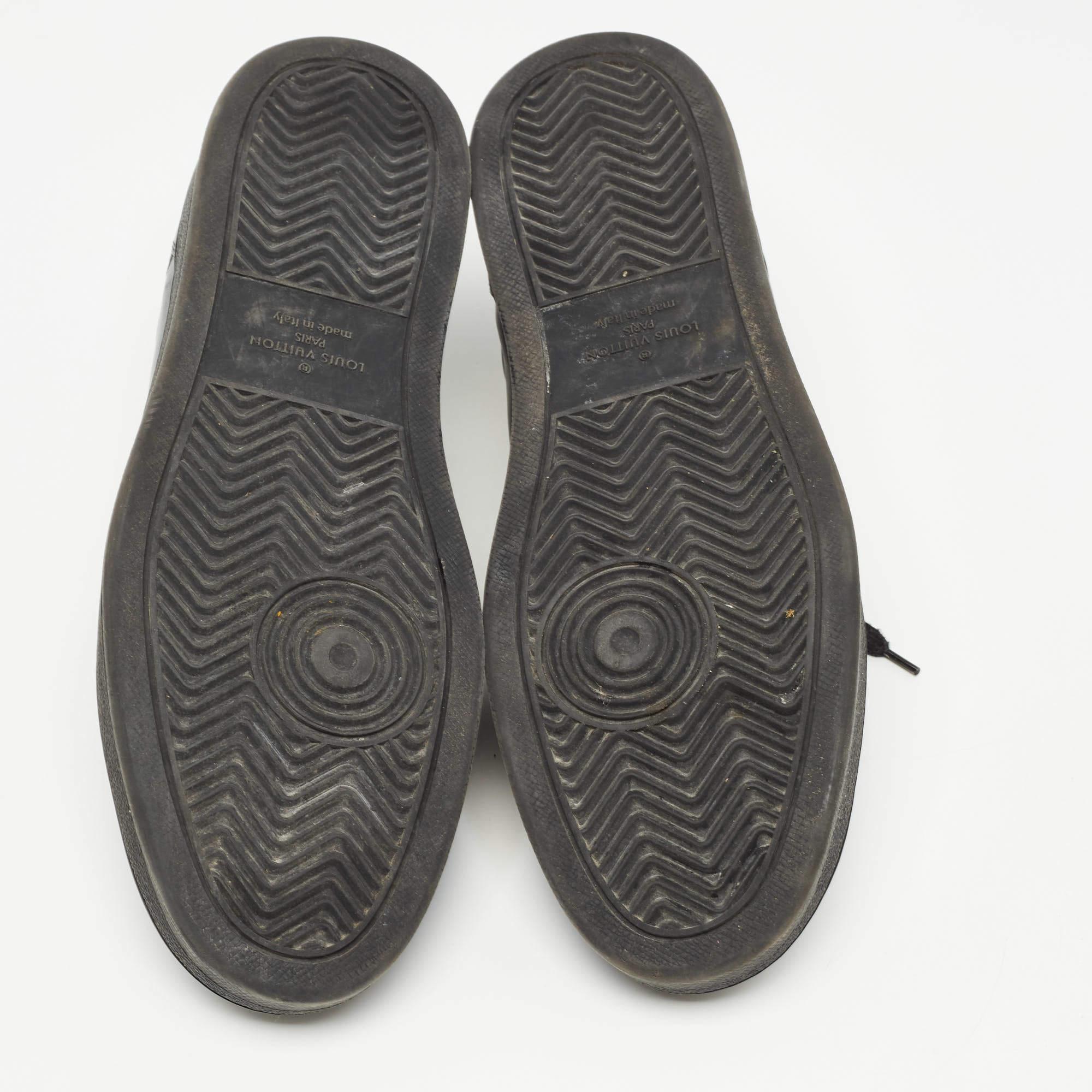 Louis Vuitton Black Leather Rivoli Sneakers Size 44 For Sale 1