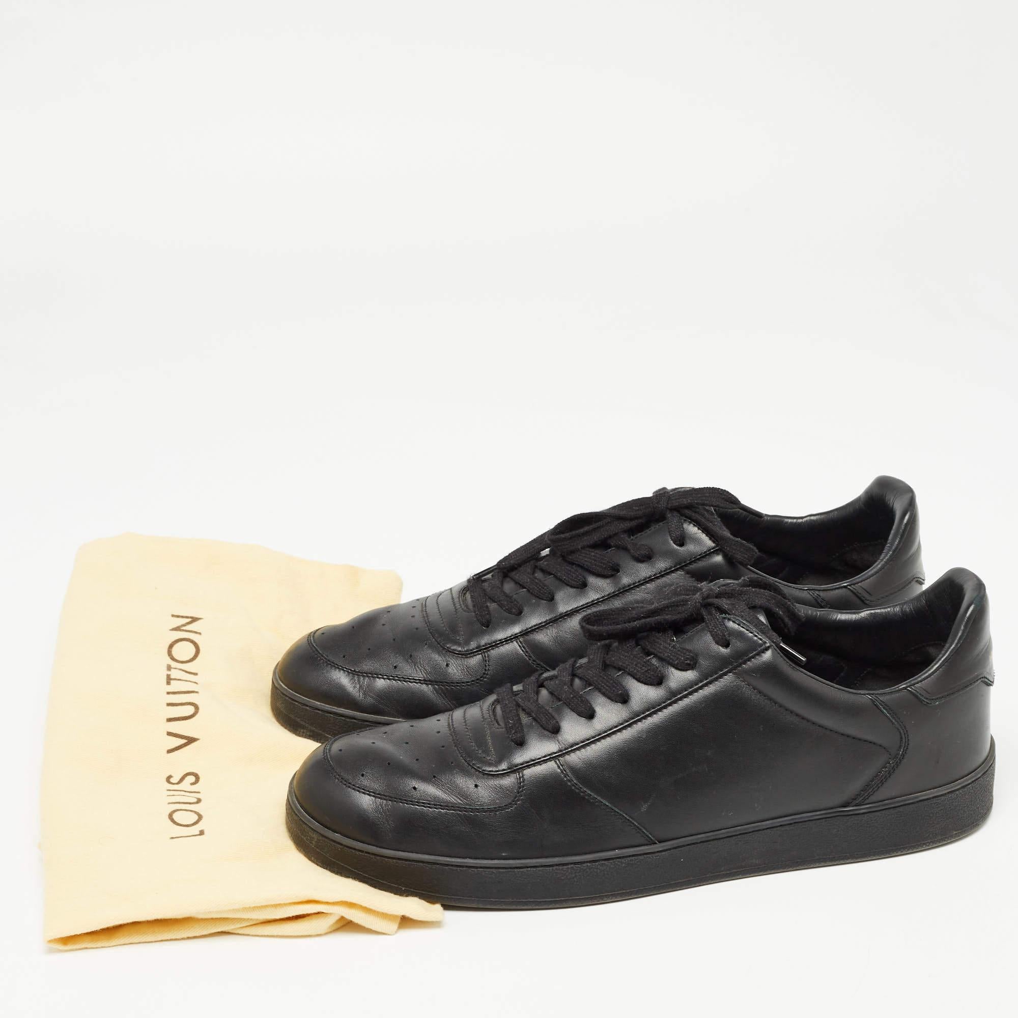 Louis Vuitton Black Leather Rivoli Sneakers Size 44 For Sale 5