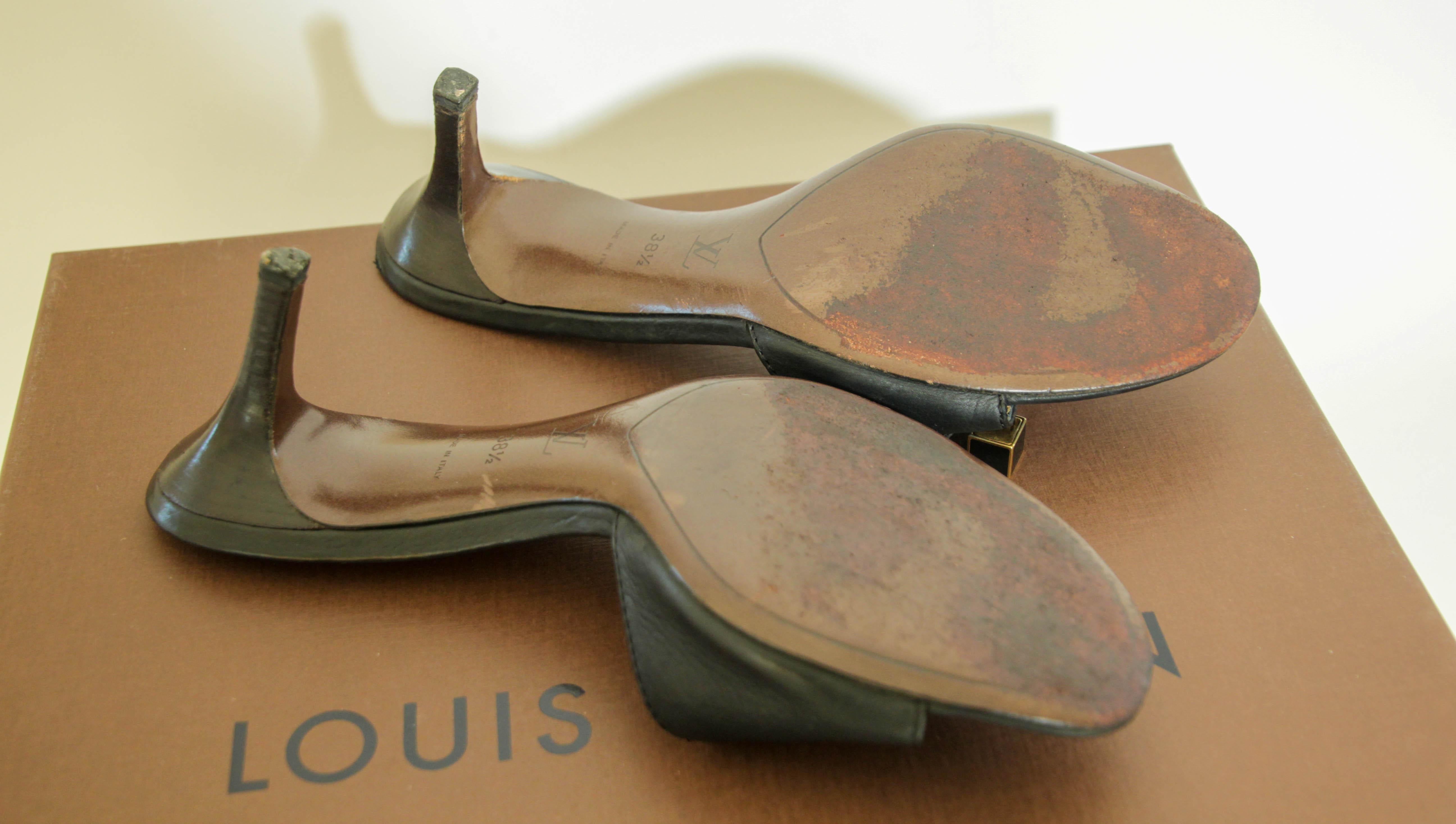 Louis Vuitton Black Leather Sandals  38.5 EU For Sale 14