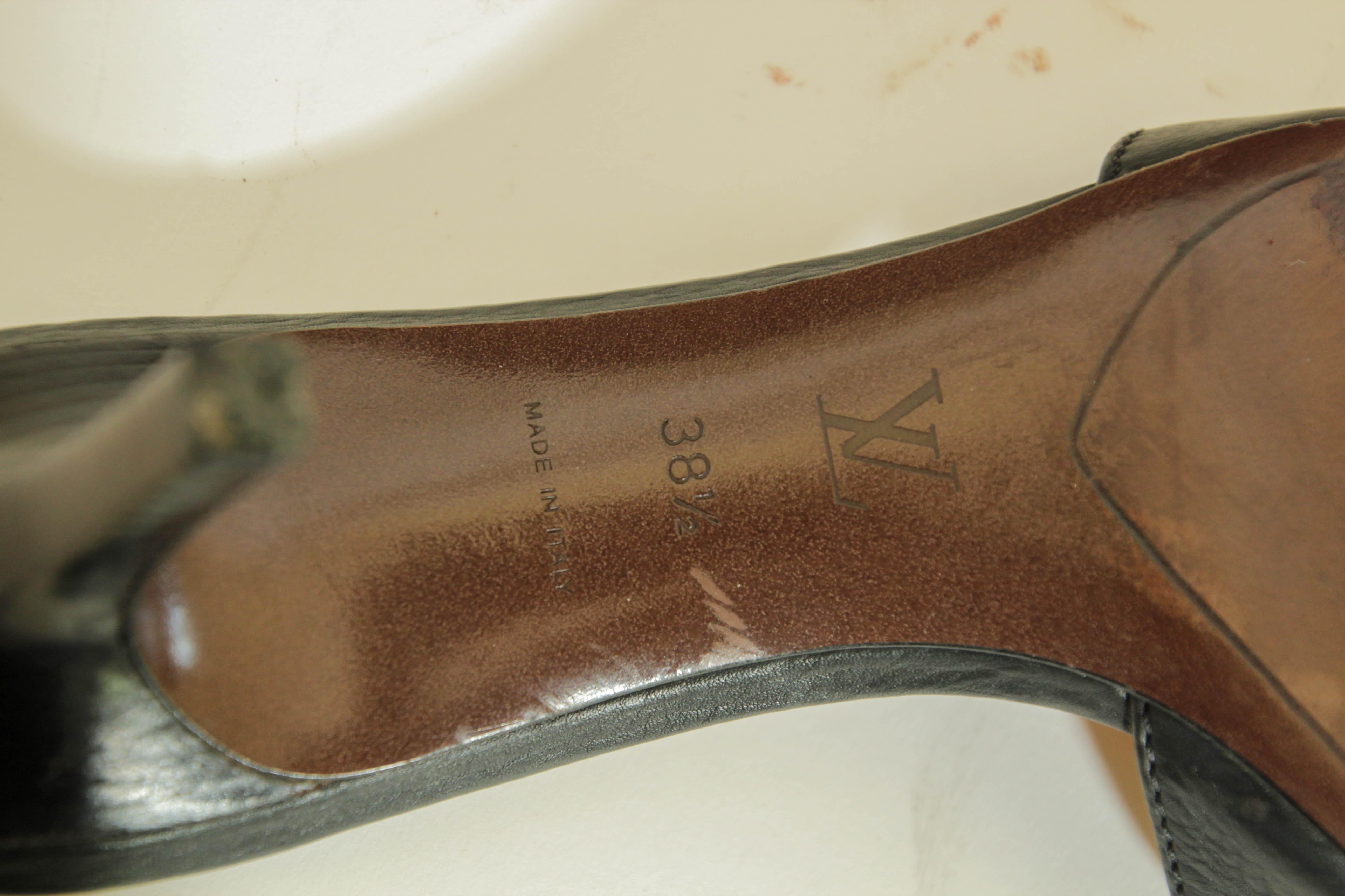 Louis Vuitton Black Leather Sandals  38.5 EU For Sale 2