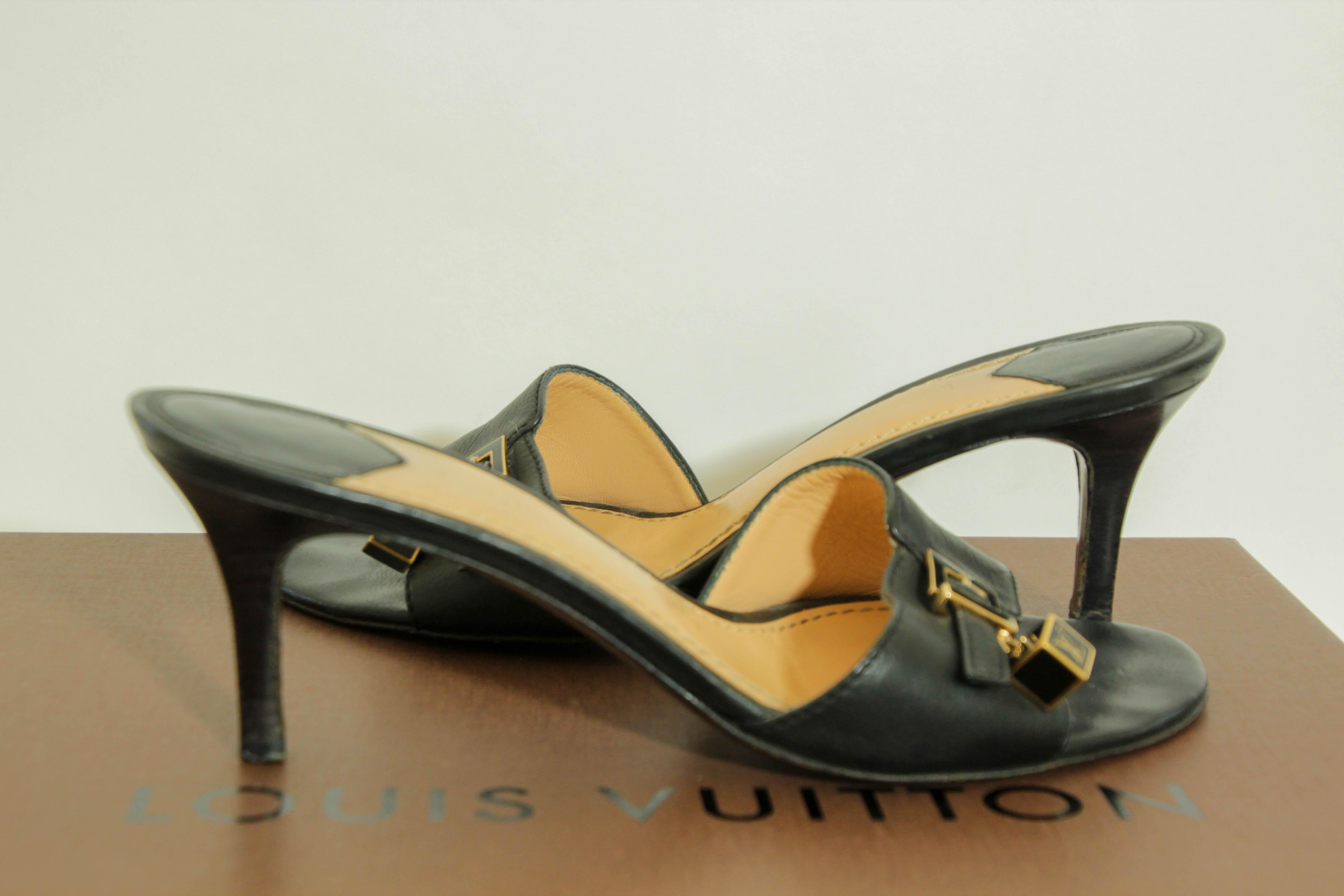 Louis Vuitton Black Leather Sandals  38.5 EU For Sale 3