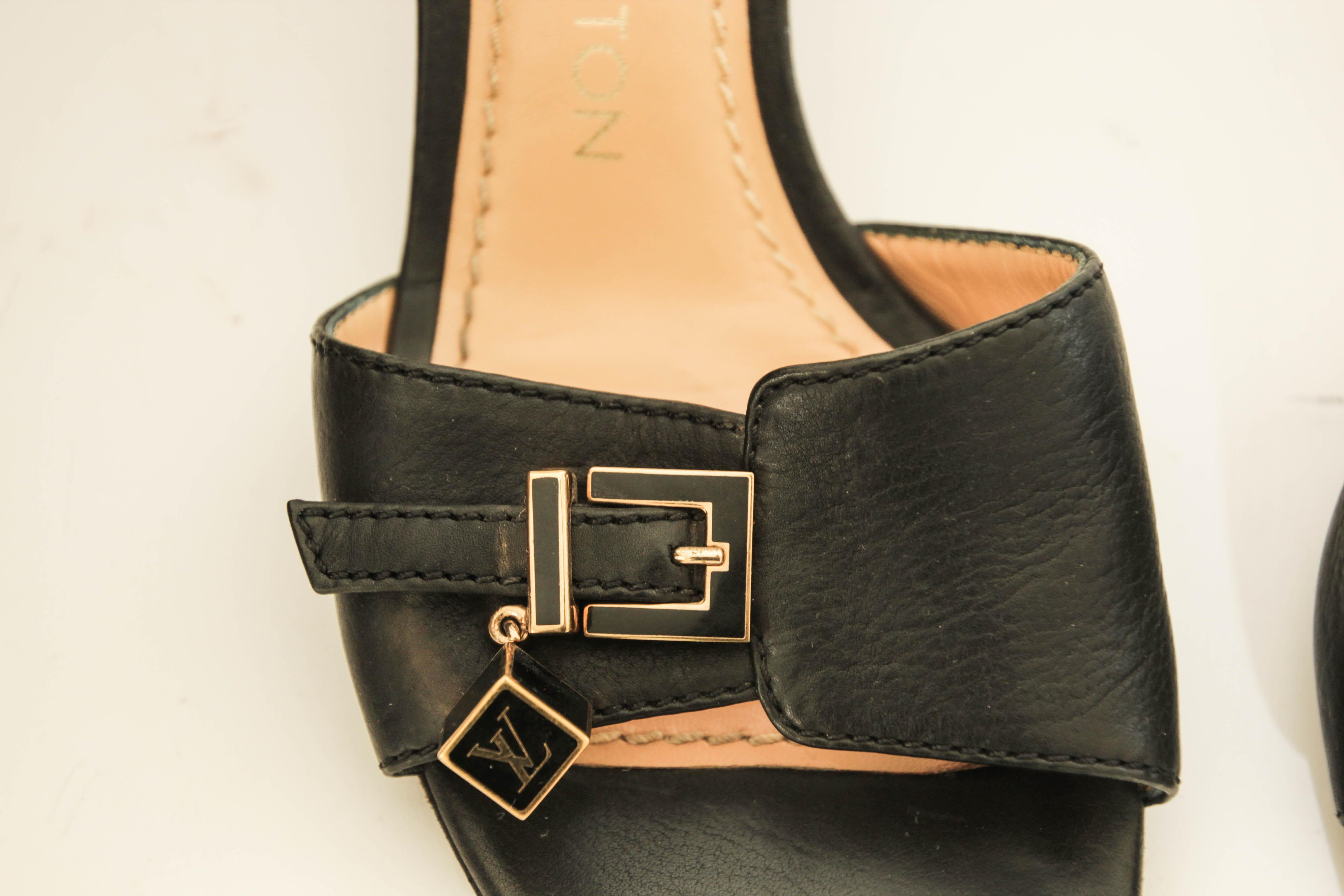 Louis Vuitton Black Leather Sandals  38.5 EU For Sale 4