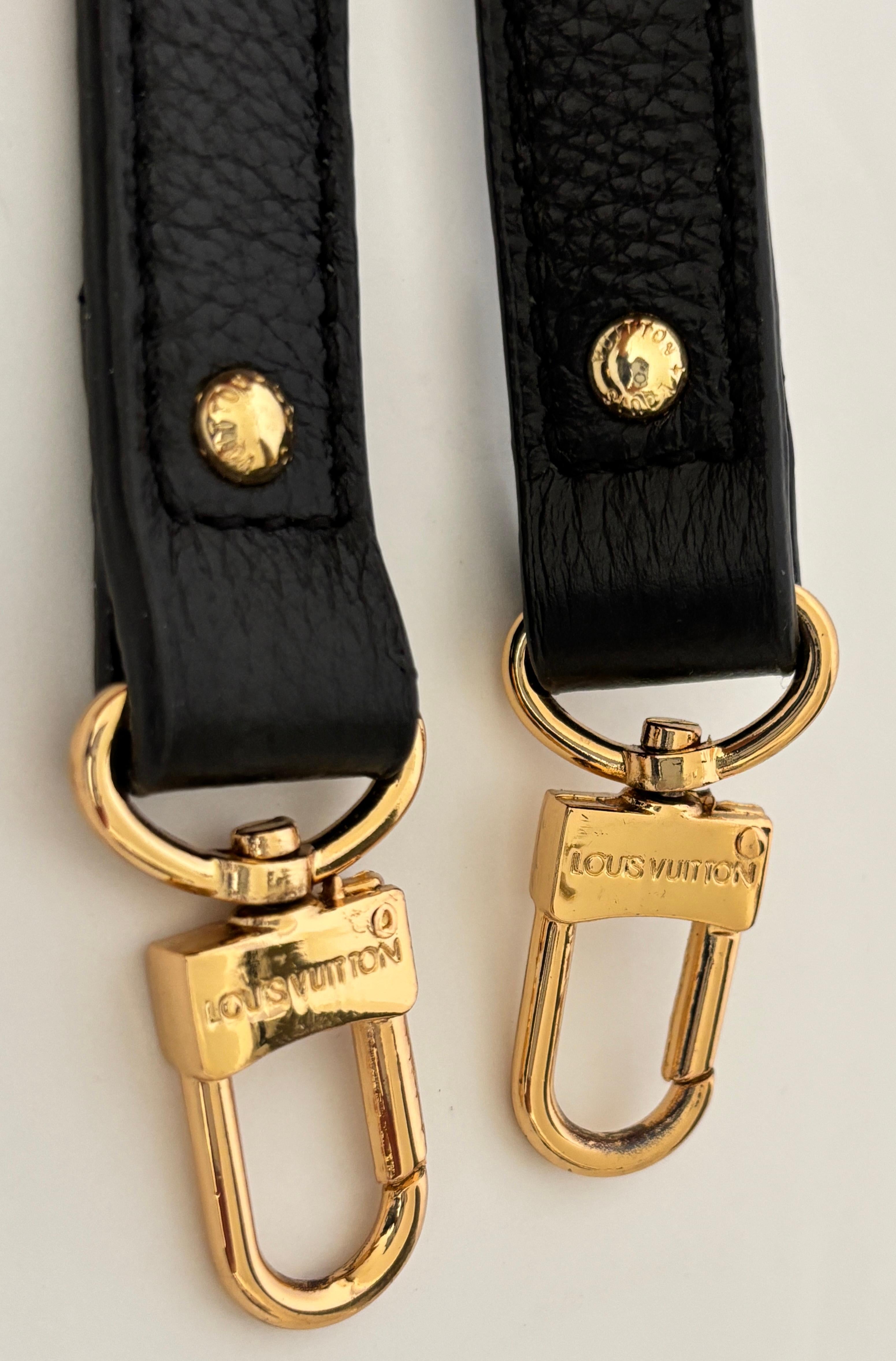 Louis Vuitton Black Leather Shoulder Strap with Gold-Tone Hardware For Sale 2