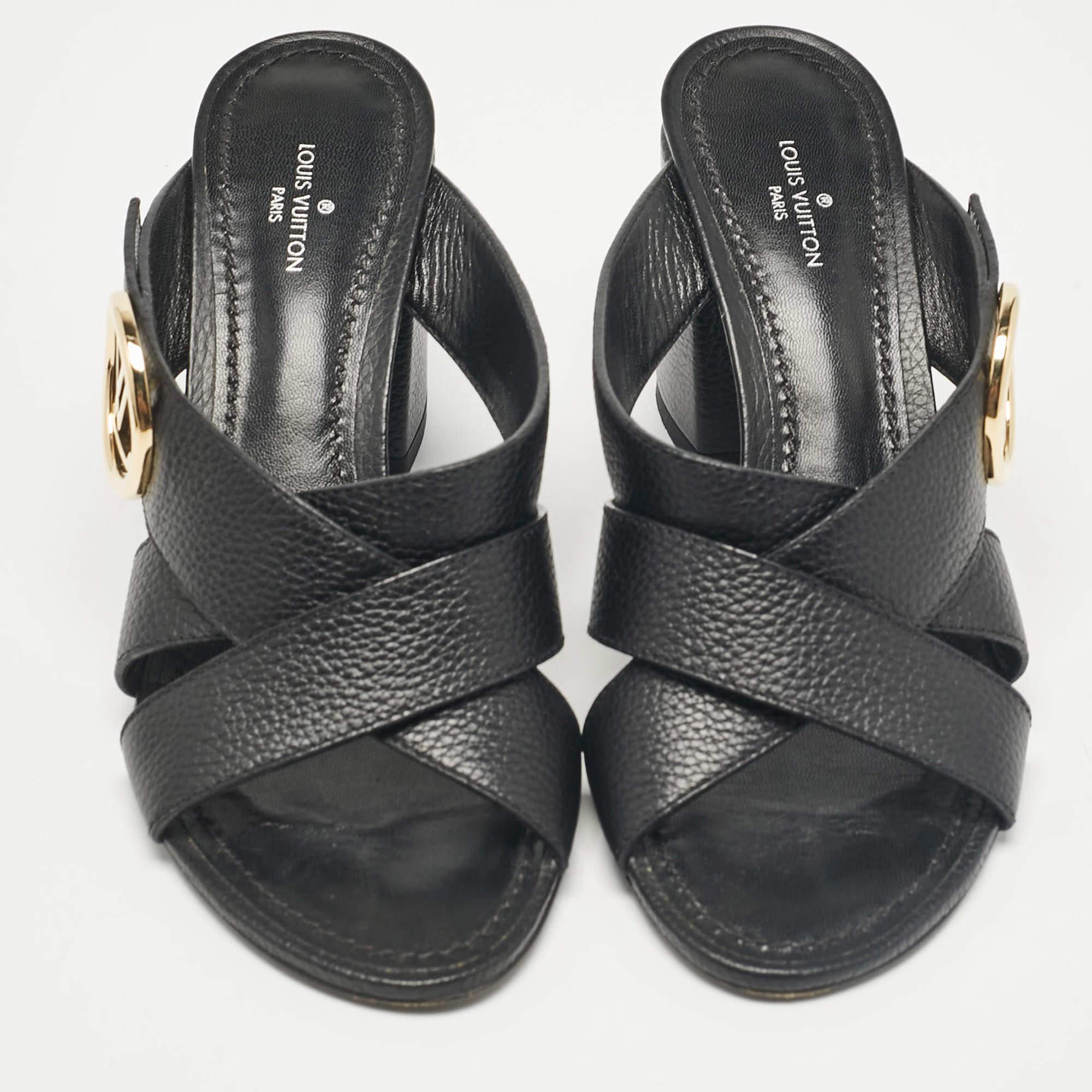 Louis Vuitton Black Leather Slide Sandals Size 36.5 In Good Condition In Dubai, Al Qouz 2