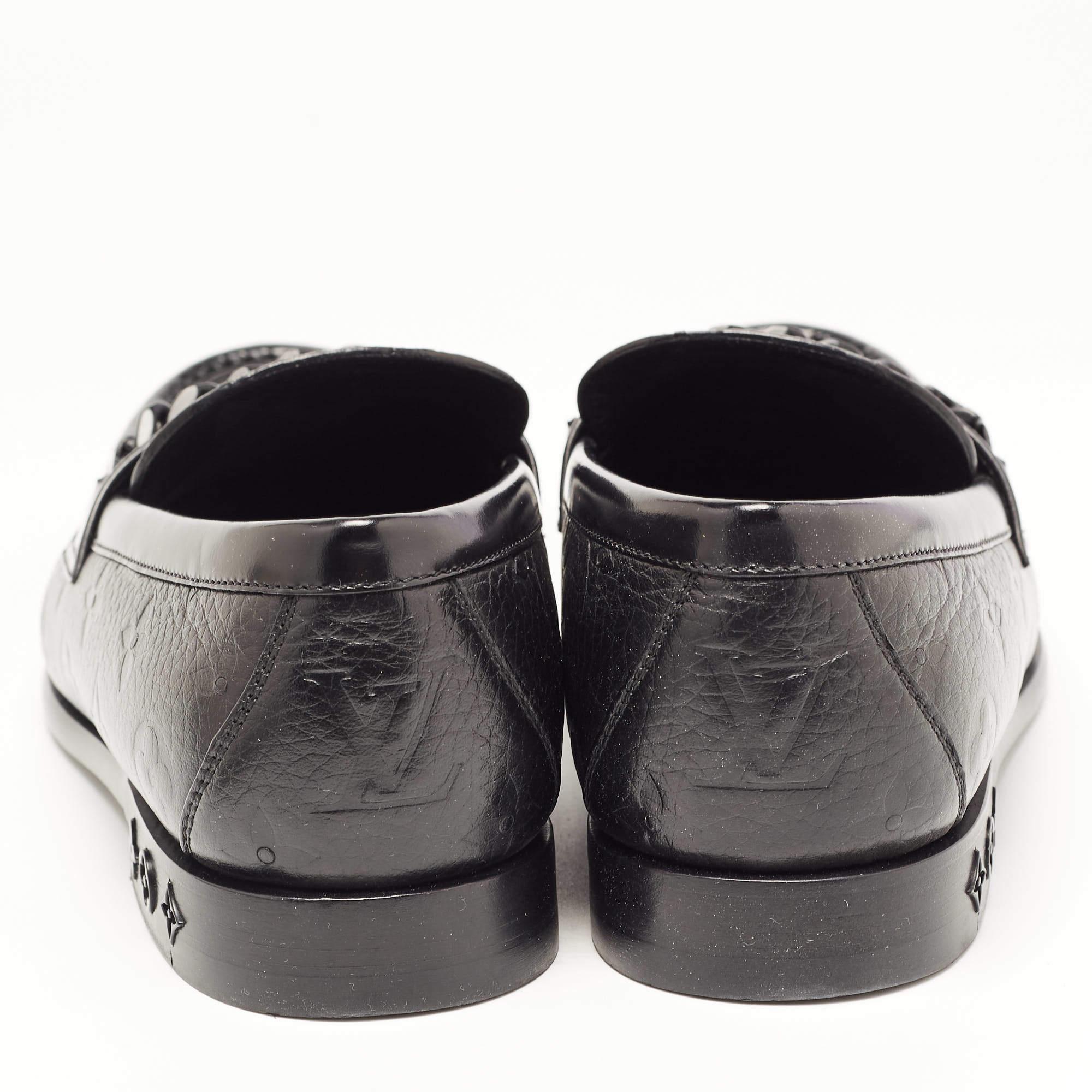Louis Vuitton Black Leather Slip On Loafers Size 40.5 In Good Condition For Sale In Dubai, Al Qouz 2