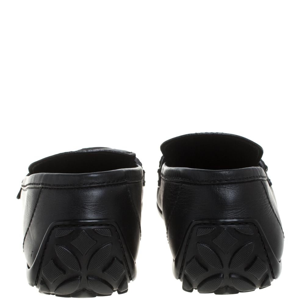 Louis Vuitton Black Leather Slip On Loafers Size 42.5 In Good Condition In Dubai, Al Qouz 2