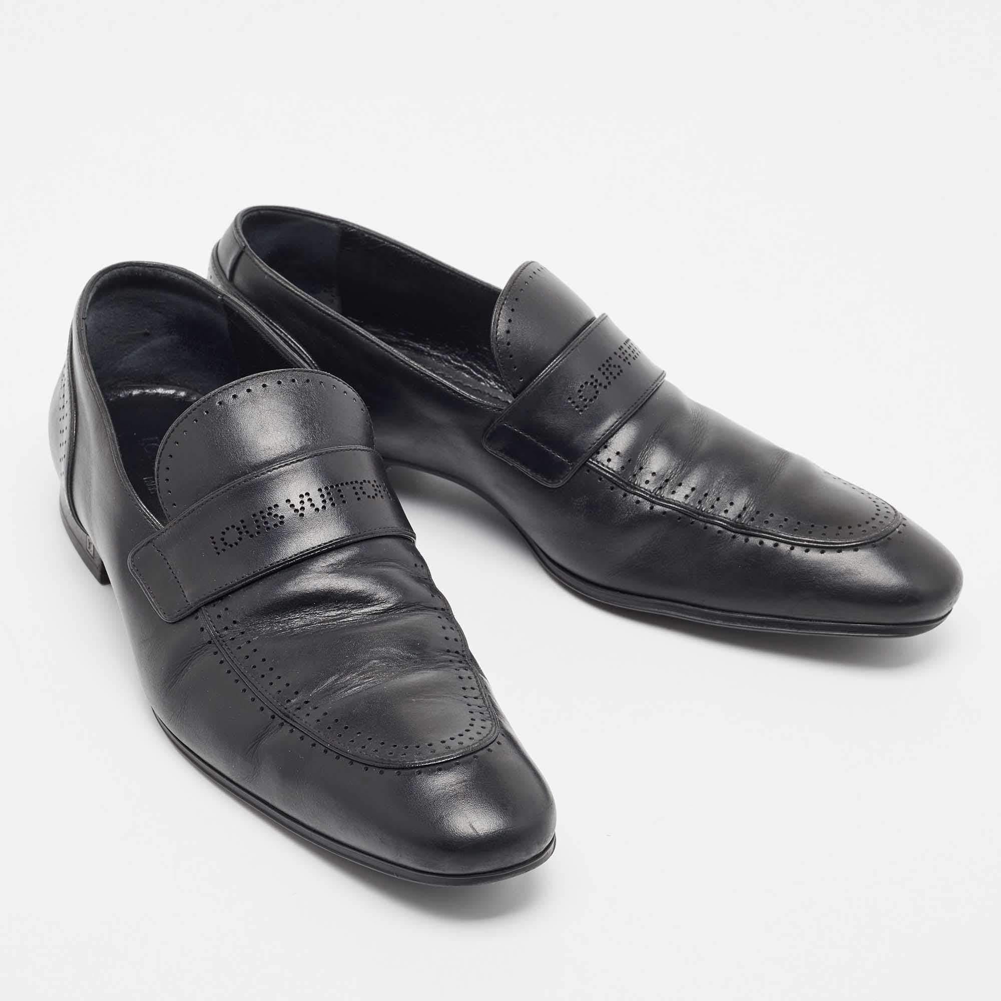 Louis Vuitton Black Leather Slip On Loafers Size 43 In Good Condition For Sale In Dubai, Al Qouz 2