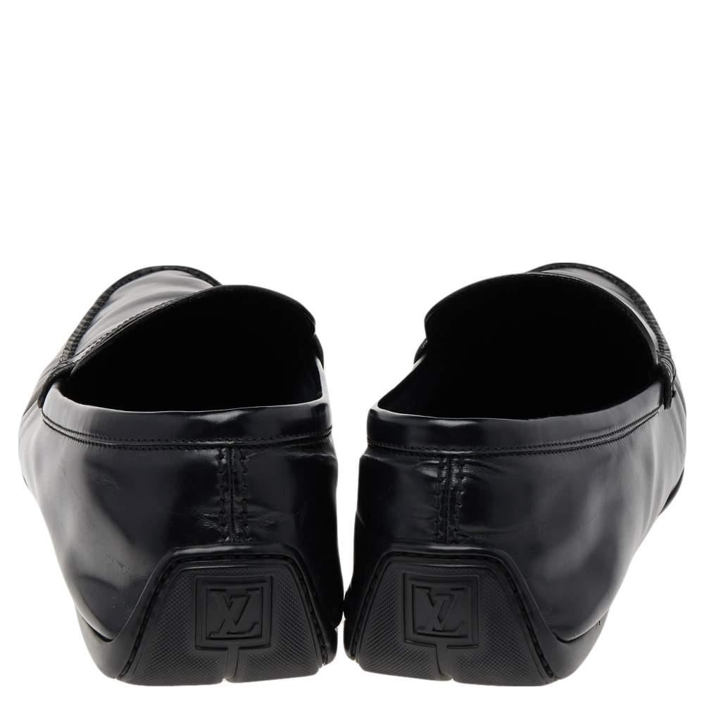 Louis Vuitton Black Leather Slip on Loafers Size 44.5 In Good Condition For Sale In Dubai, Al Qouz 2