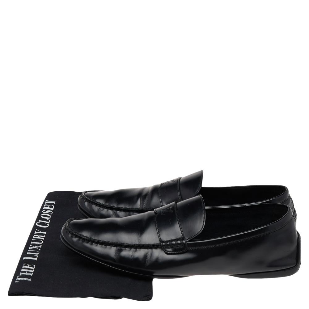 Louis Vuitton Black Leather Slip on Loafers Size 44.5 For Sale 4