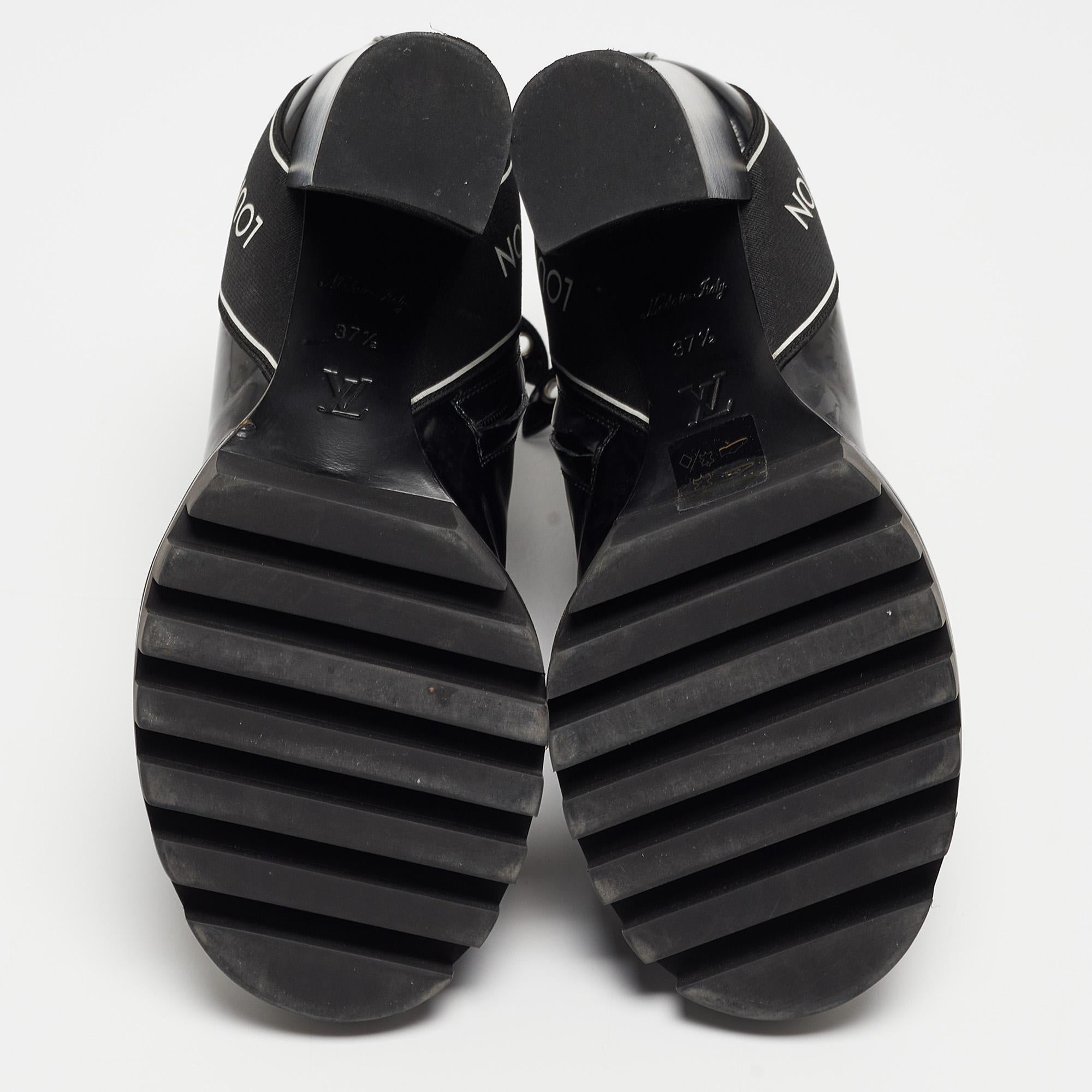 Louis Vuitton Black Leather Star Trail Block Boots Size 37.5 For Sale 3