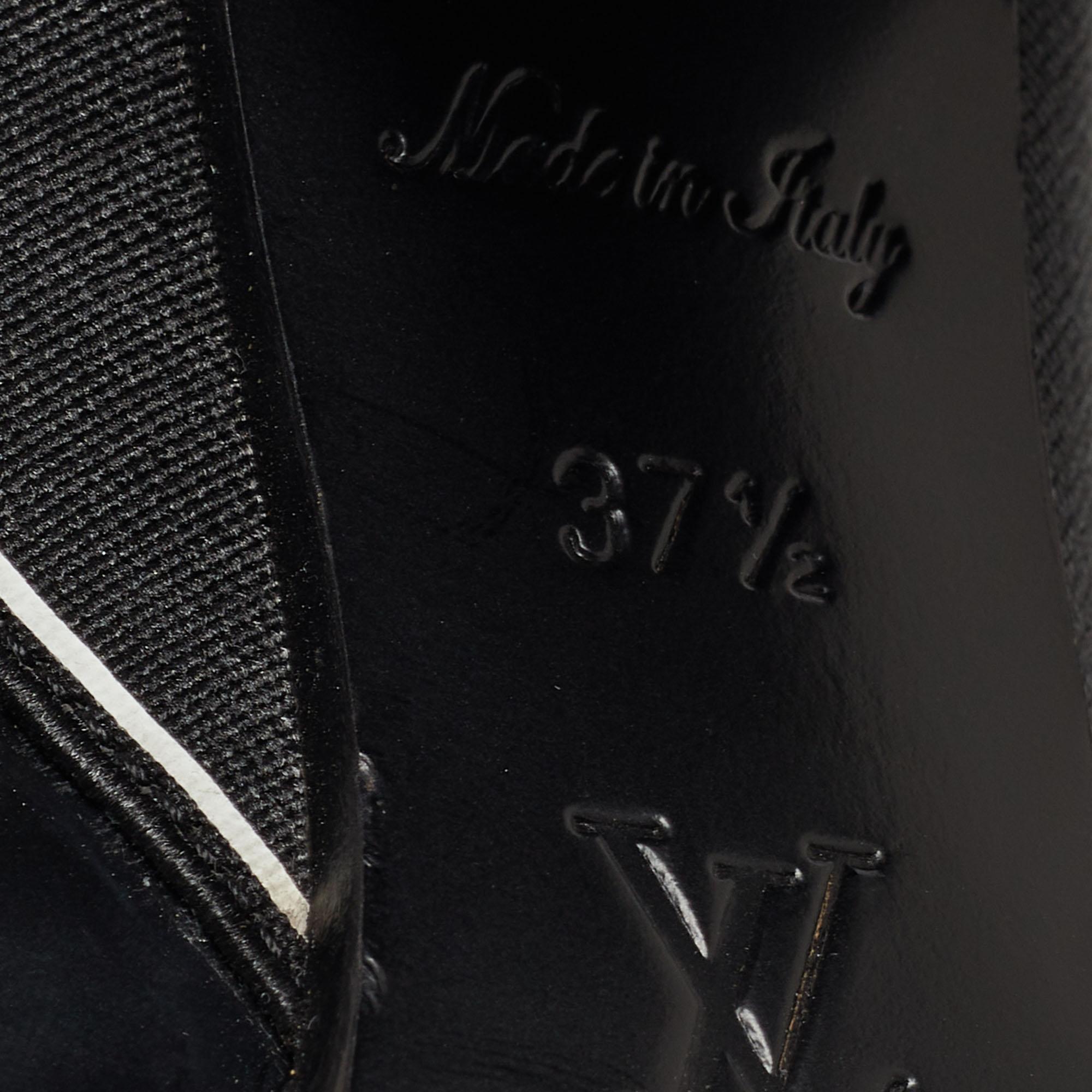 Louis Vuitton Black Leather Star Trail Block Boots Size 37.5 For Sale 4