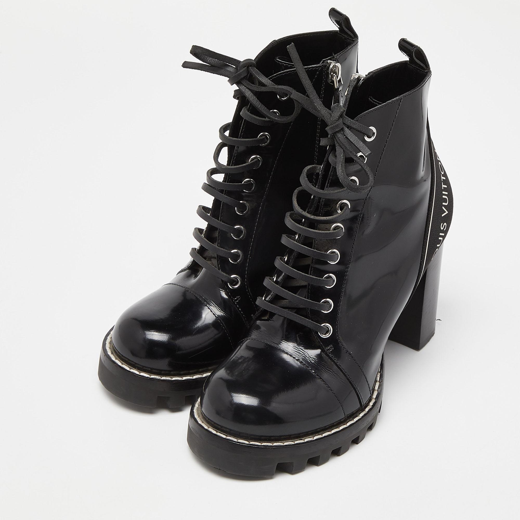 The Star Trail boots from Louis Vuitton are a familiar sight. They are characterized by chunky heels, platforms, and laces along the vamps. This pair, crafted from leather, will have you wanting to experiment with the clothes in your closet.