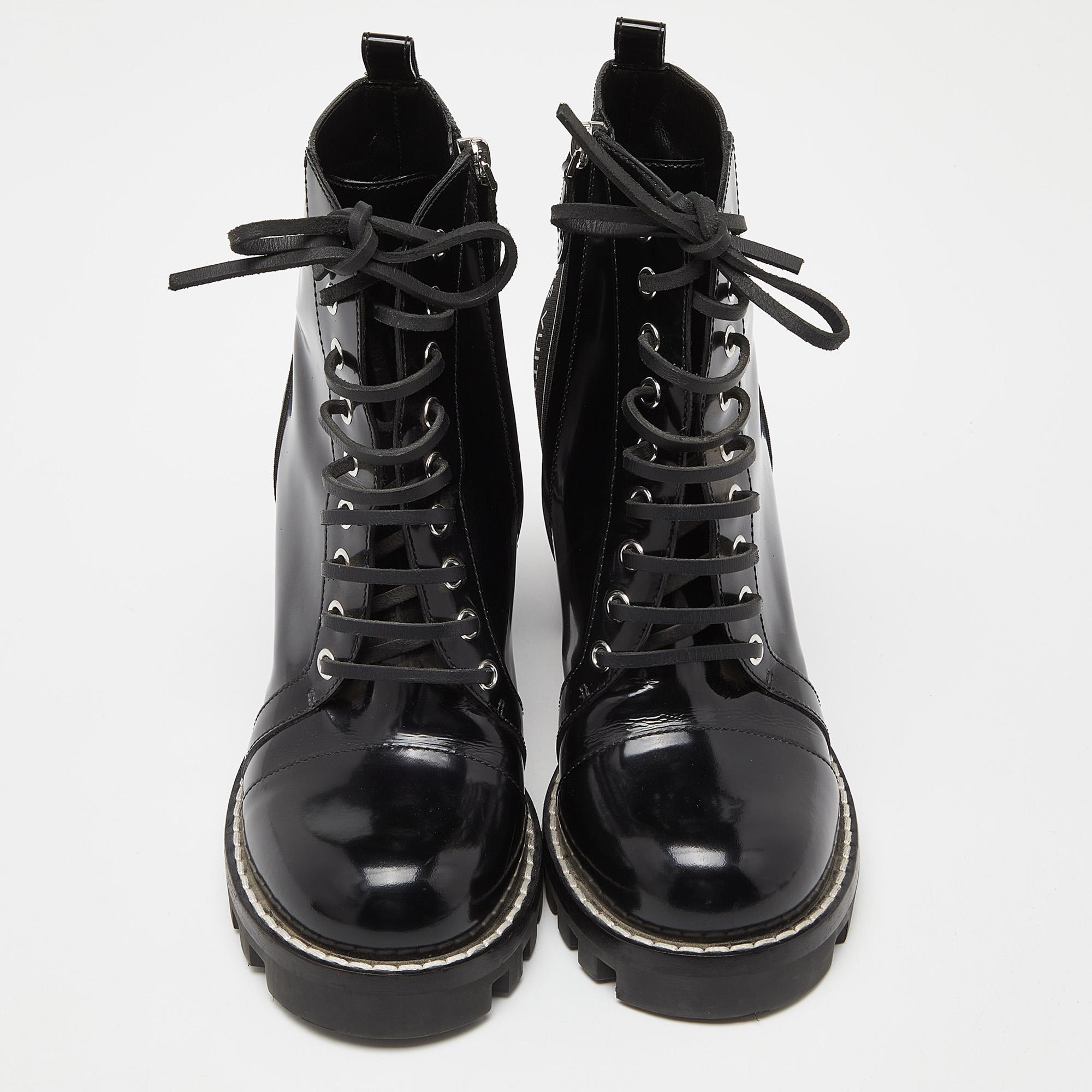 Louis Vuitton Black Leather Star Trail Block Heel Ankle Boots Size 39.5 In Good Condition In Dubai, Al Qouz 2