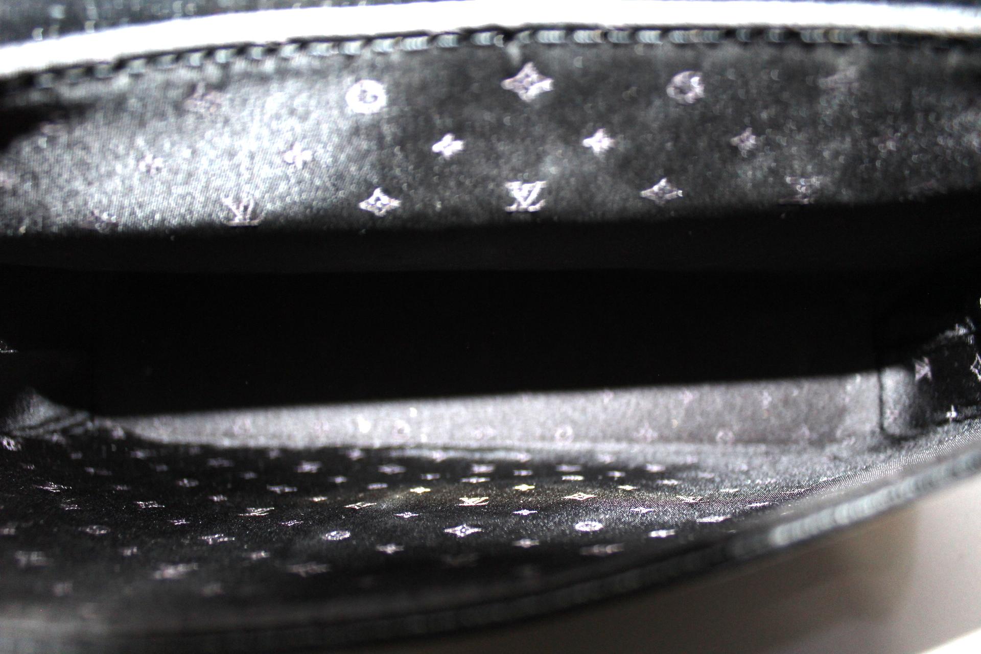 Louis Vuitton Black Leather Suali Bag 2