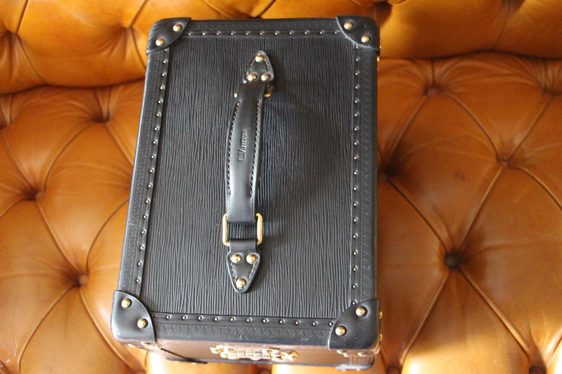 Women's or Men's Louis Vuitton Black Leather Train Case, Louis Vuitton Jewelry Case, Vuitton Case