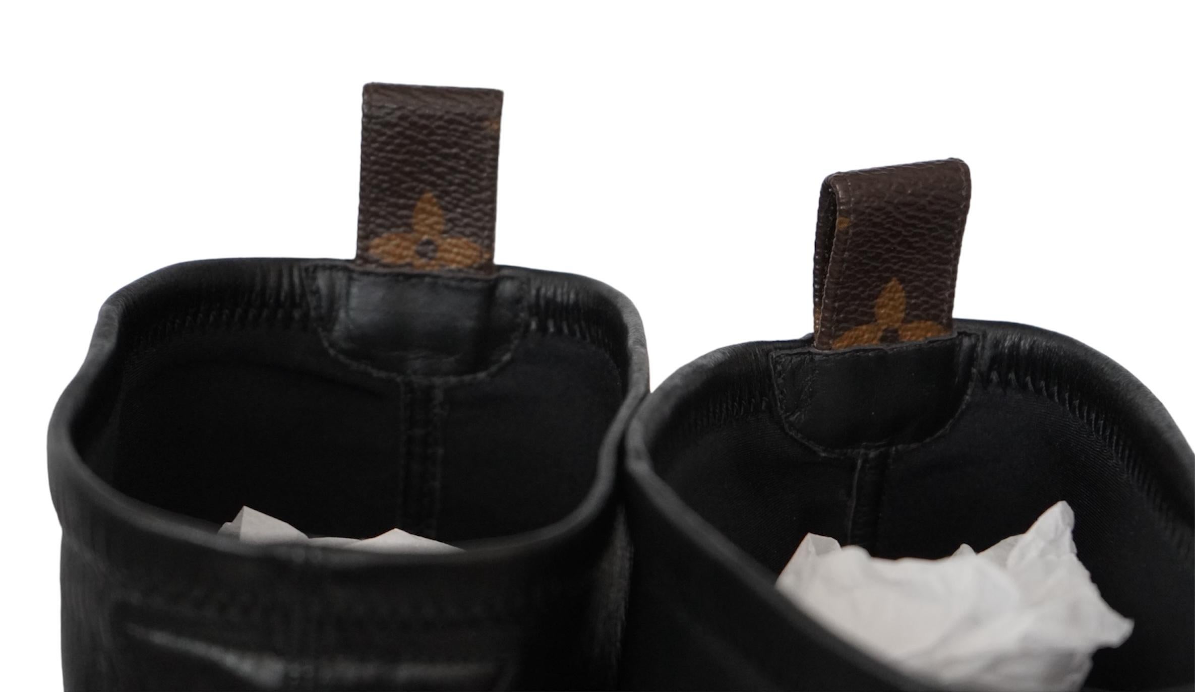 Louis Vuitton Schwarzer langer Stiefel mit Absatz aus Leder im Angebot 2