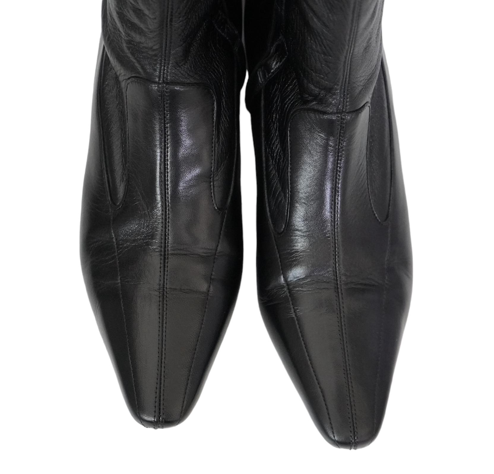 Louis Vuitton Schwarzer langer Stiefel mit Absatz aus Leder im Angebot 4