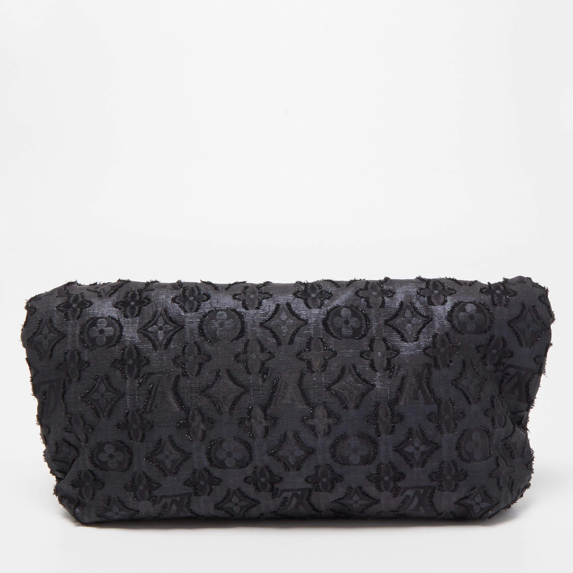 This clutch is just the right accessory to compliment your chic ensemble. It comes crafted in quality material featuring a well-sized interior that can comfortably hold all your little essentials.

Includes: Pocket Mirror