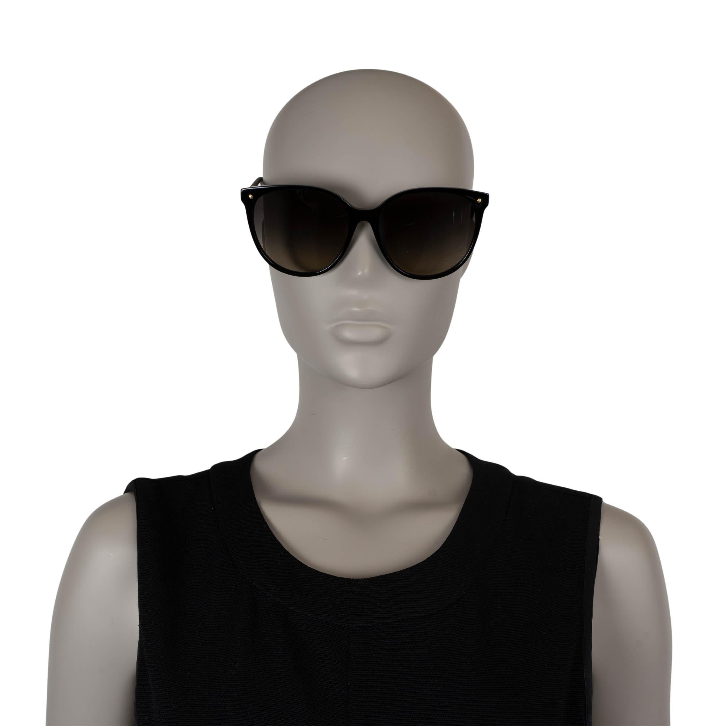 LOUIS VUITTON black LV FIRST ROUND Sunglasses Z1710E In Excellent Condition For Sale In Zürich, CH