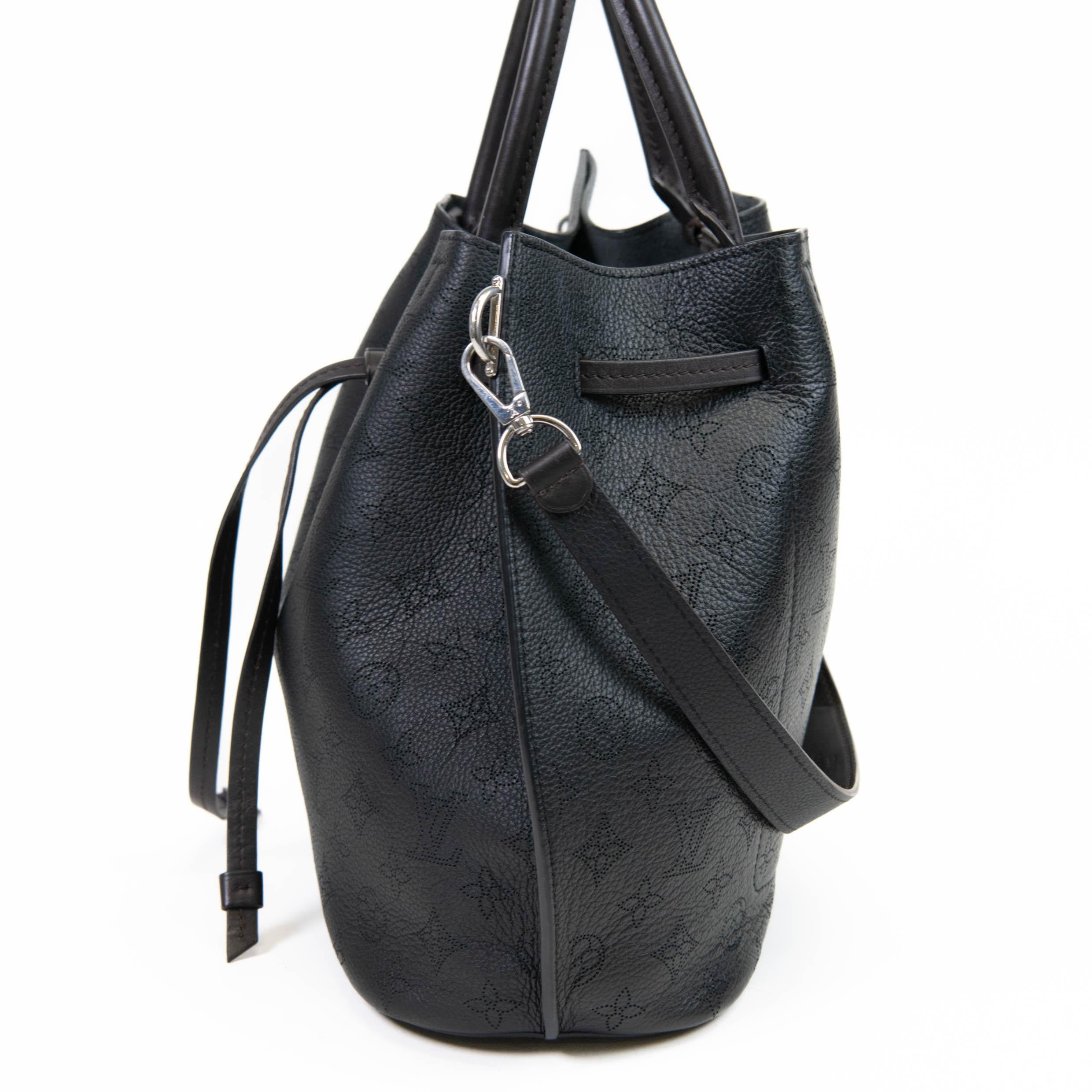 Louis Vuitton Black Mahina Girolata Leather Tote For Sale 1