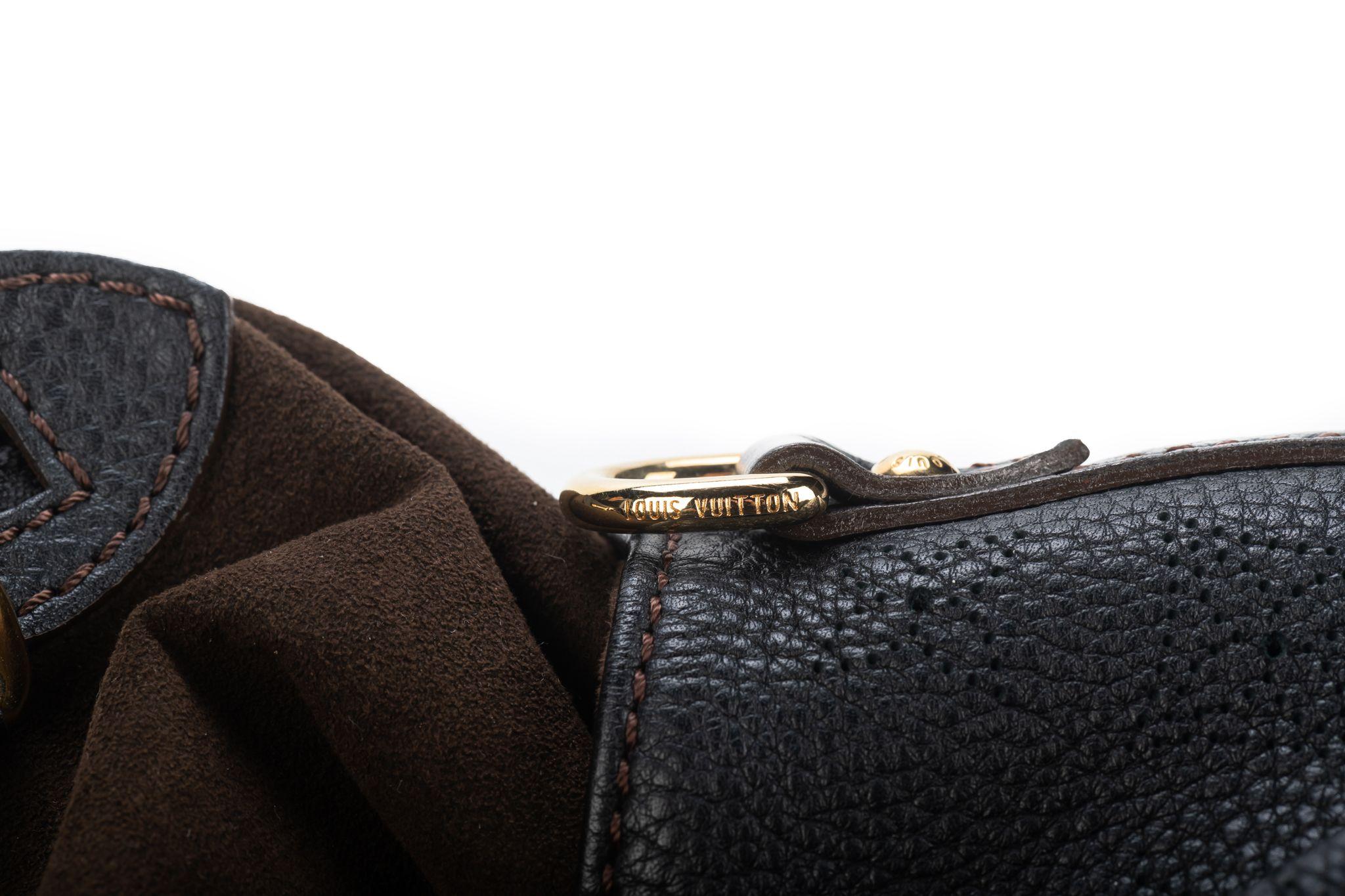 Große schwarze Mahina-Tasche von Louis Vuitton, gebraucht im Angebot 3