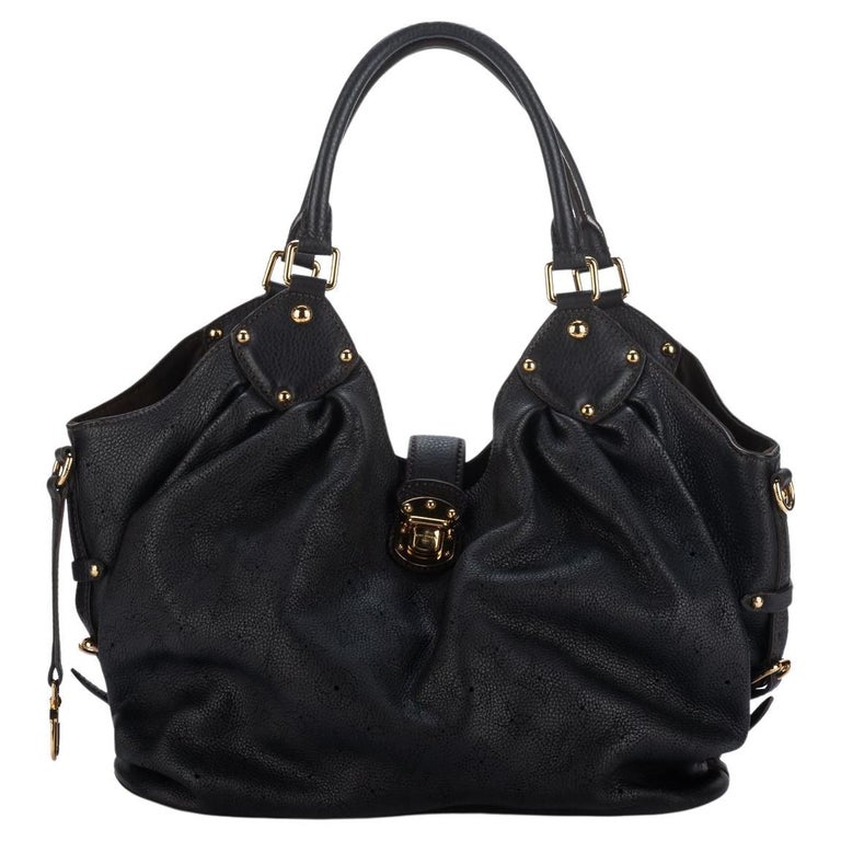 Louis Vuitton - Grand sac noir Mahina, d'occasion En vente sur 1stDibs