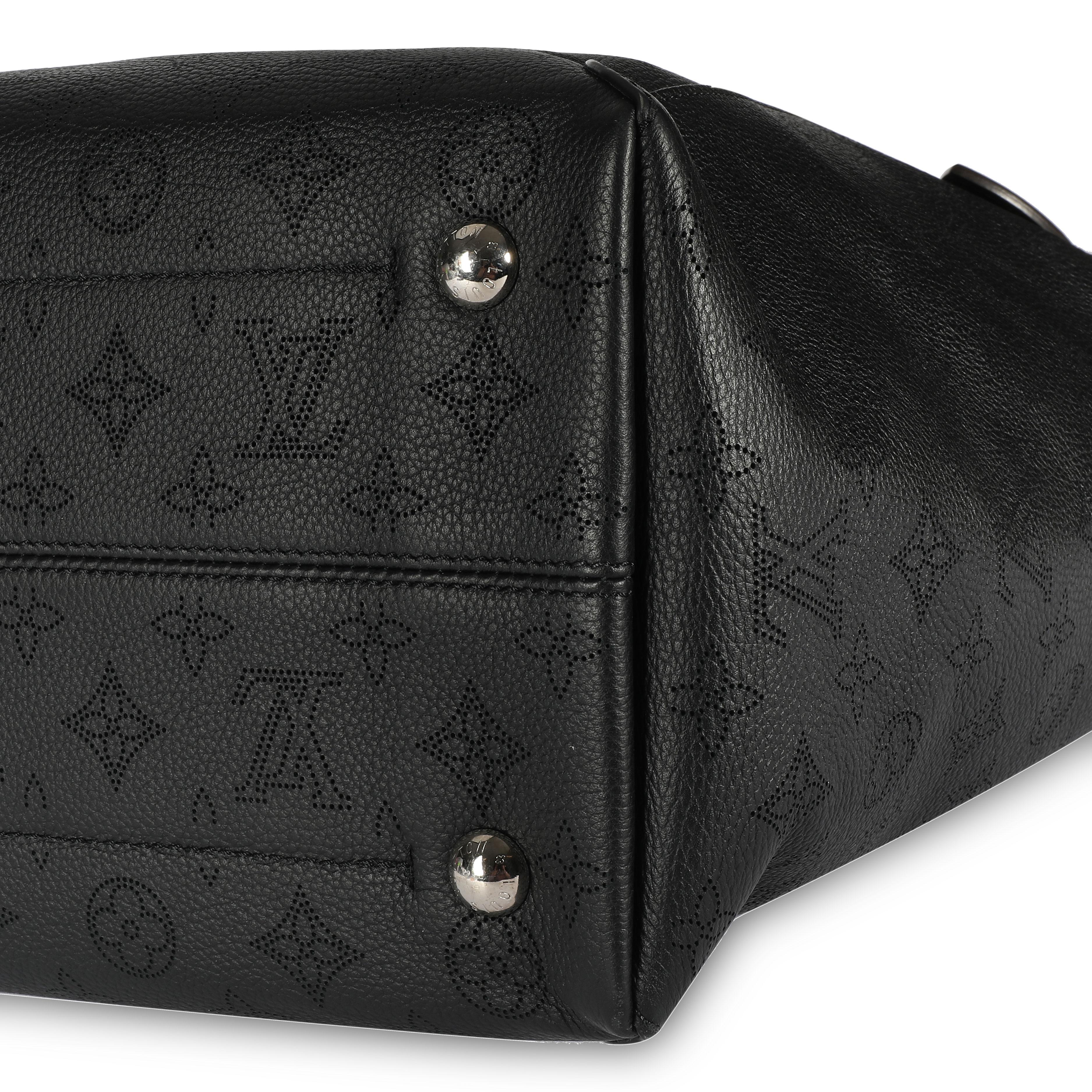 Louis Vuitton Black Mahina Leather Hina MM 1