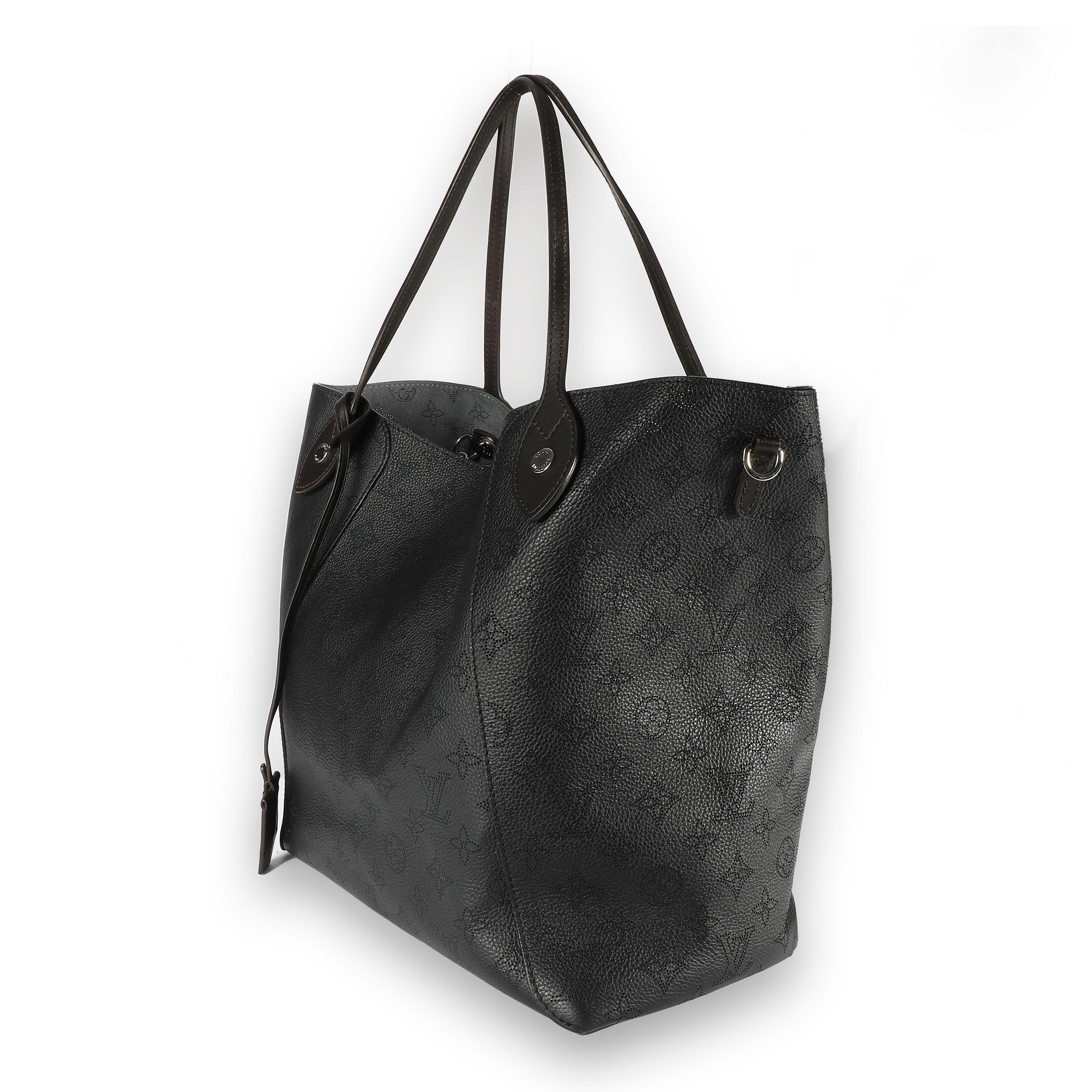 Louis Vuitton Black Mahina Leather Hina MM 2