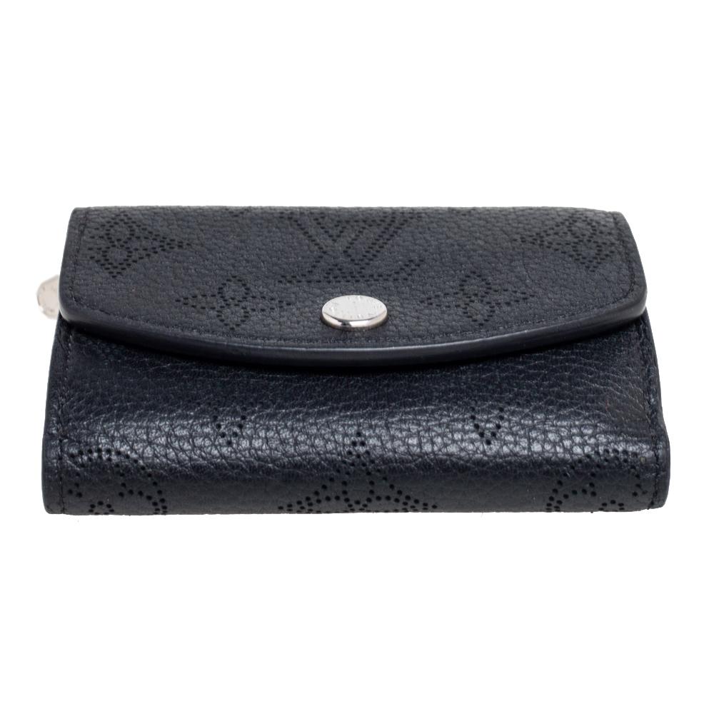 Women's Louis Vuitton Black Mahina Leather Iris XS Wallet