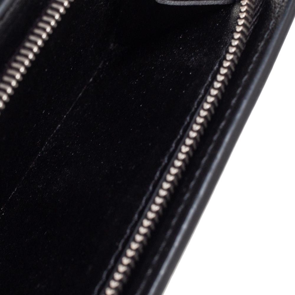 Louis Vuitton Black Mahina Leather Iris XS Wallet 3