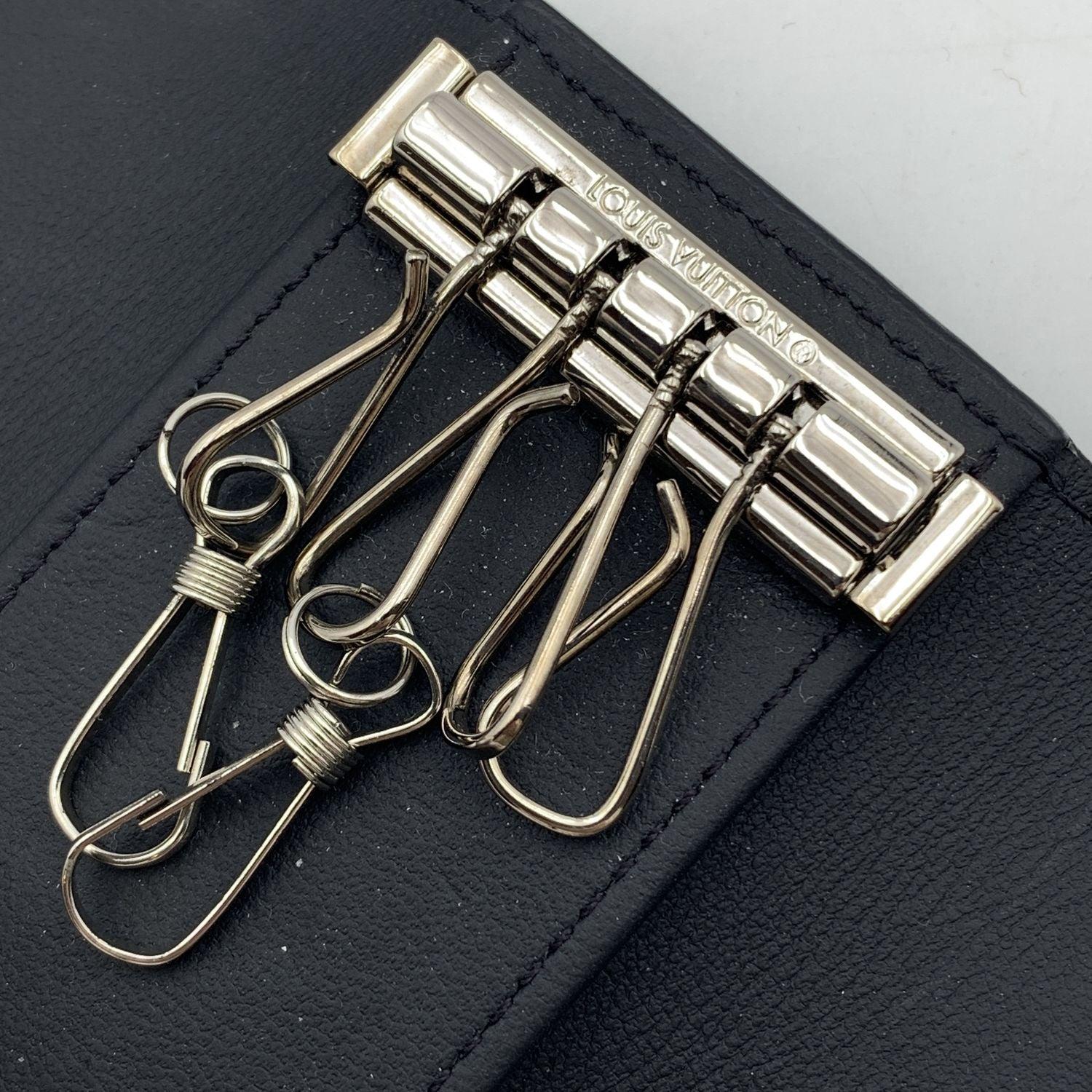 Louis Vuitton Black Mahina Leather Multicle 4 Key Case Holder Pouch Unisexe en vente