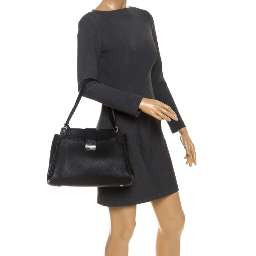 Louis Vuitton Black Mahina Leather Sevres Shoulder Bag In Good Condition In Dubai, Al Qouz 2