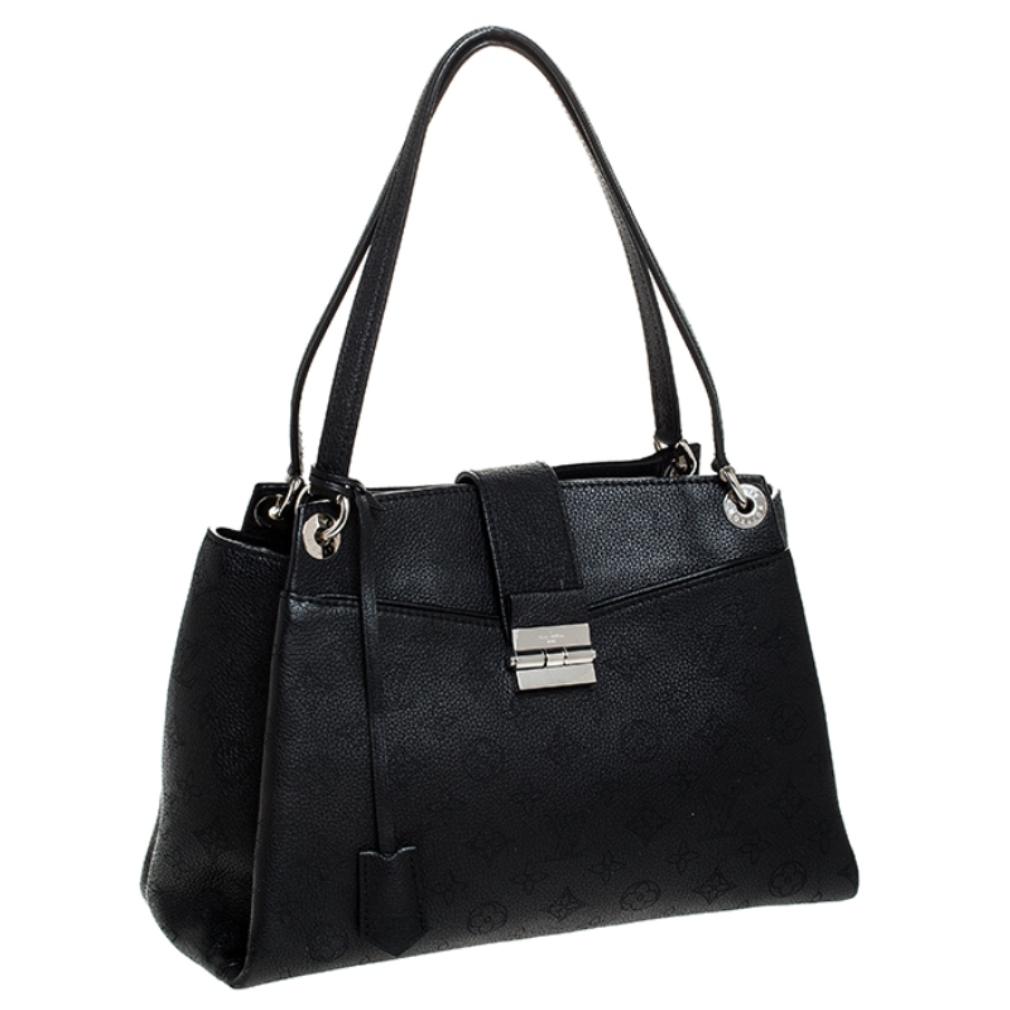 Louis Vuitton Black Mahina Leather Sevres Shoulder Bag 1