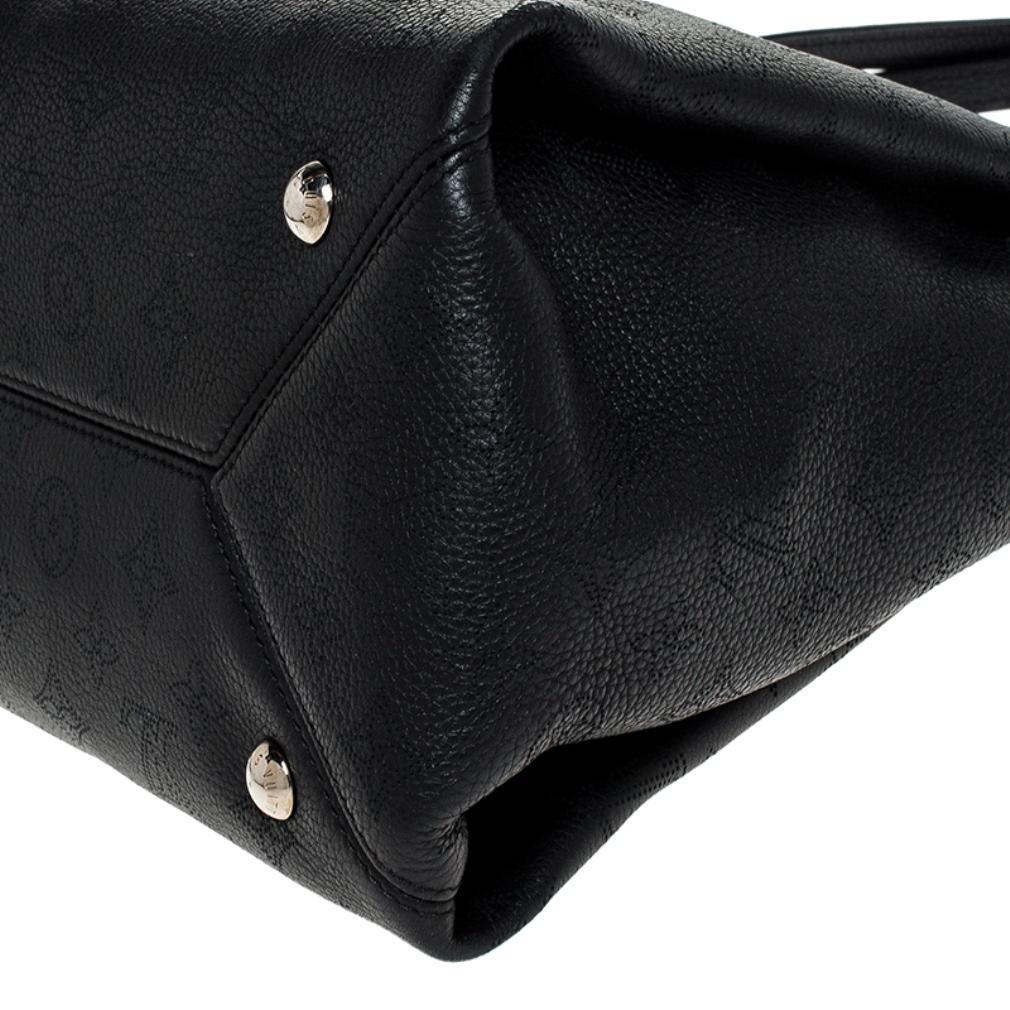 Louis Vuitton Black Mahina Leather Sevres Shoulder Bag 5