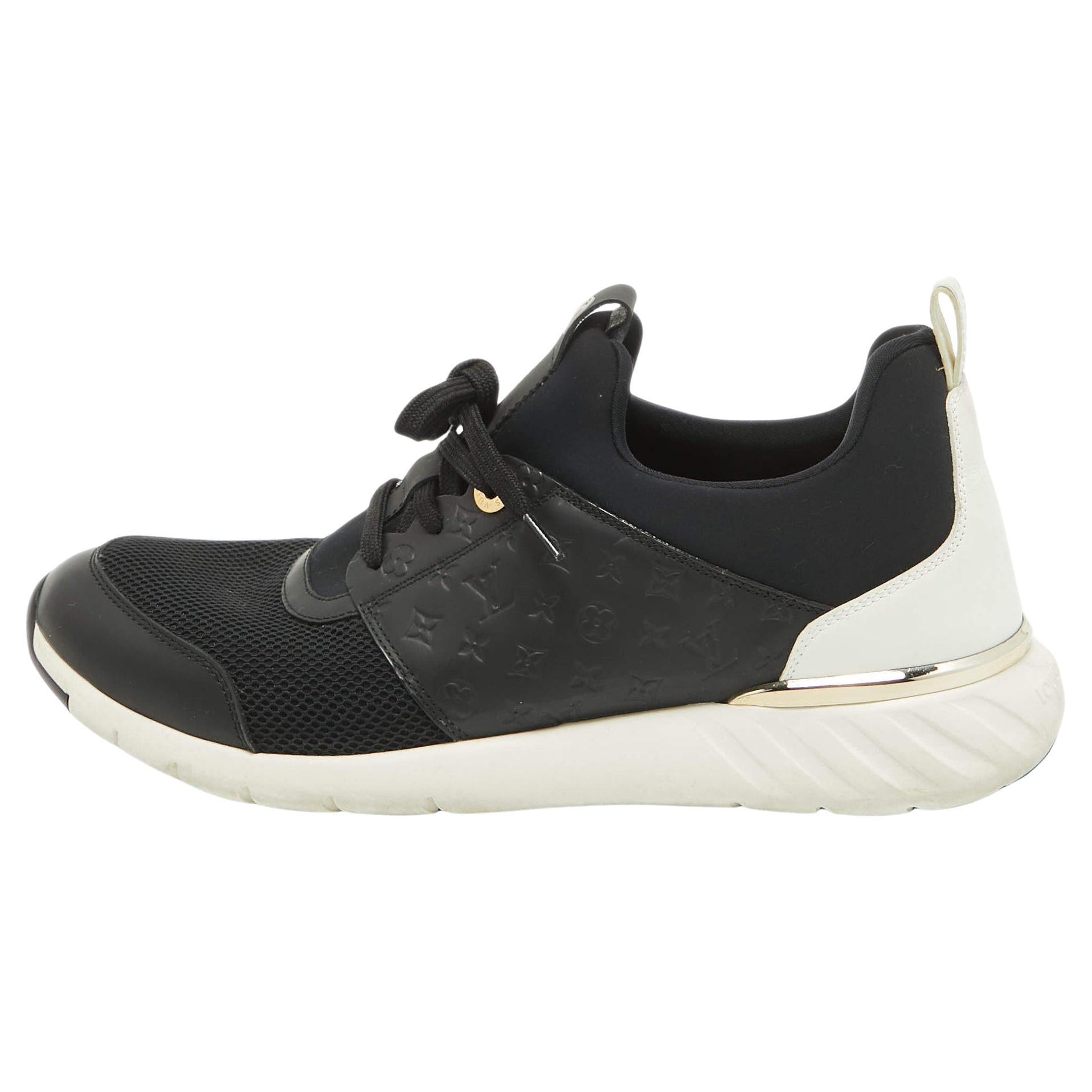 Louis Vuitton Black Mesh and Leather Trainer Sneakers Size 40 For Sale