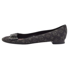 Louis Vuitton Schwarz Monogramm Segeltuch und Lackleder Schleife Ballett Flats Größe 37.