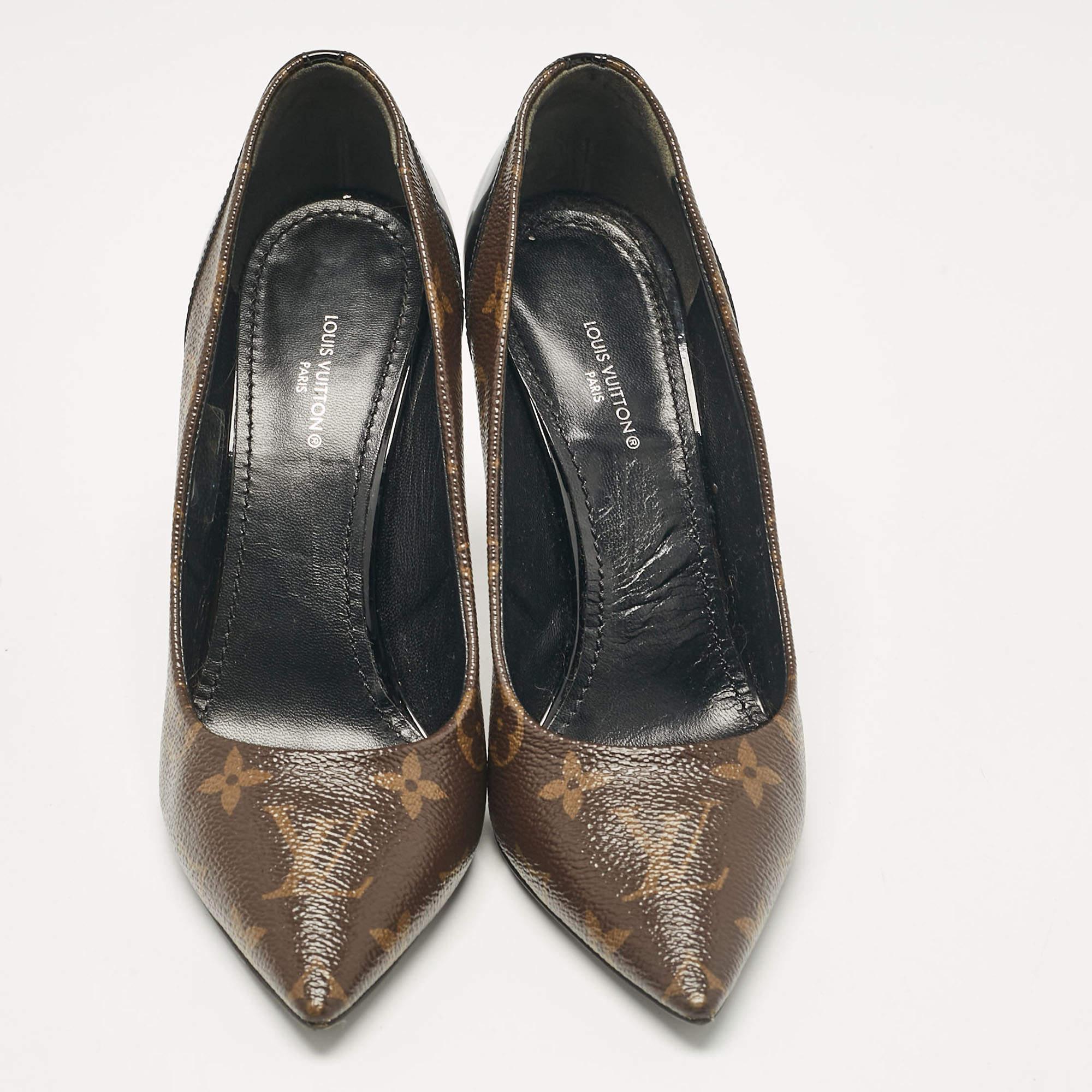Louis Vuitton Black Monogram Canvas and Patent Leather Chérie Pumps Size 37.5 In Good Condition In Dubai, Al Qouz 2