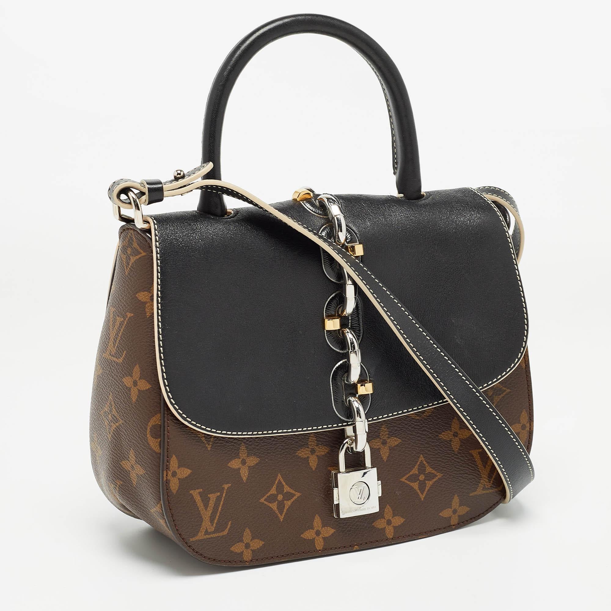 Louis Vuitton Black Monogram Canvas Chain It PM Bag In Good Condition In Dubai, Al Qouz 2