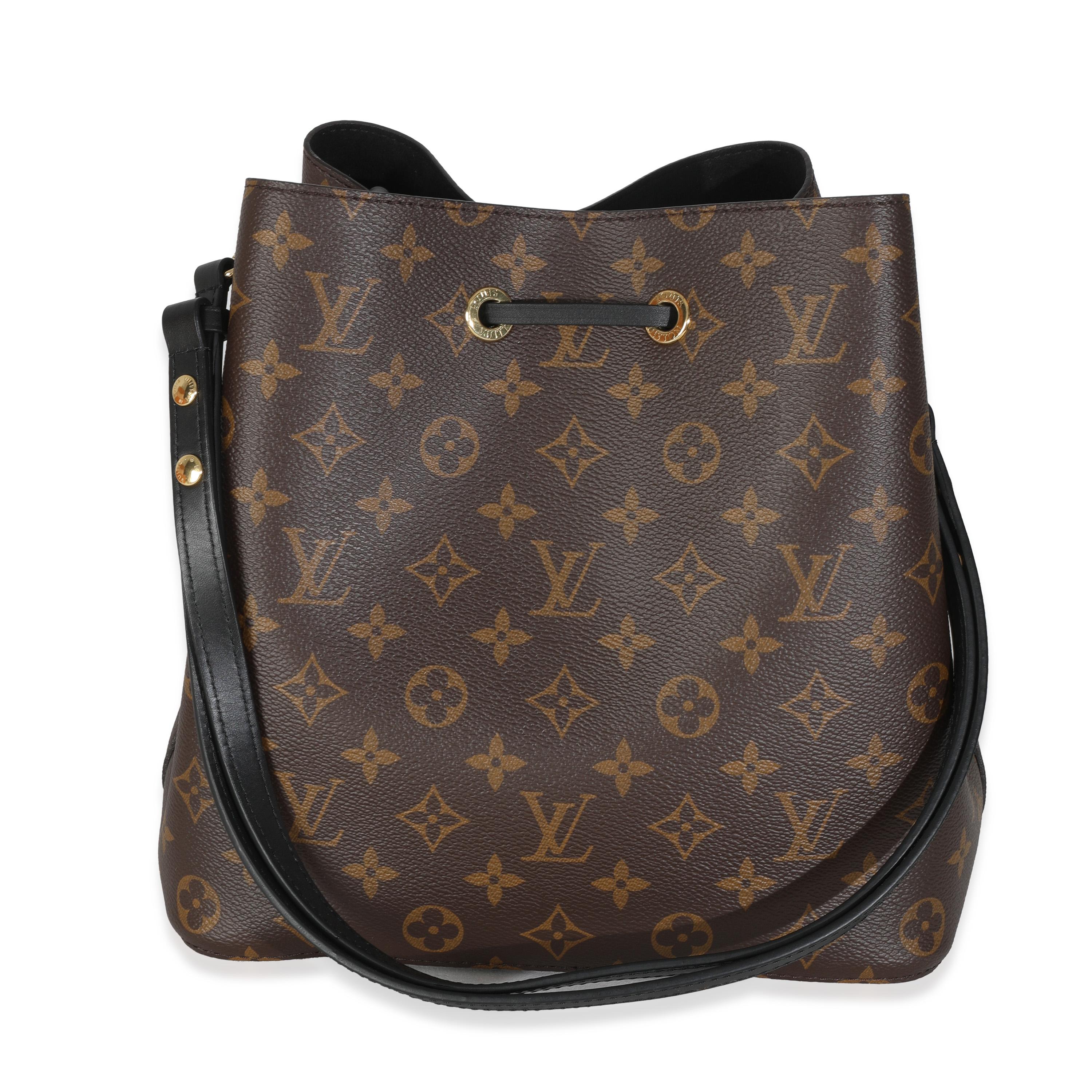 Titre de la liste : Louis Vuitton Monogram Canvas Neonoe MM noir
SKU : 147454
MSRP : 2300.00 USD
Condit : Usagé 
Condition du sac à main : Excellent
Commentaires sur l'état : L'article est en excellent état et présente de légers signes d'usure.