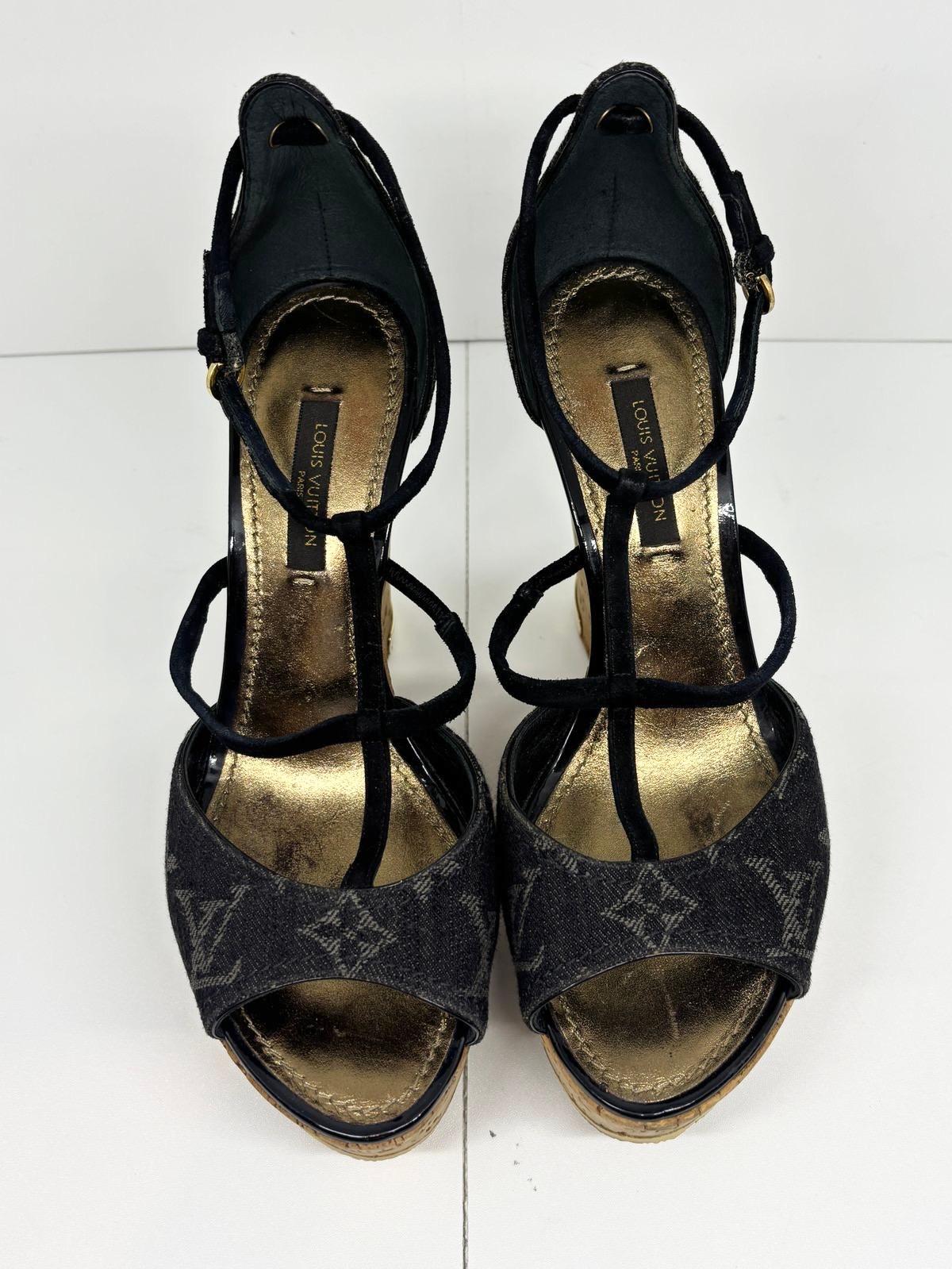 Louis Vuitton Black Monogram Denim Strappy Wedge Sandals In Good Condition For Sale In Jakarta, Daerah Khusus Ibukota Jakarta